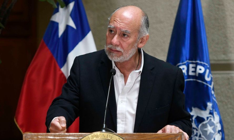 Senador Flores advierte eventual crisis en atención de salud si no se mantienen contratos Covid - Diario Futrono