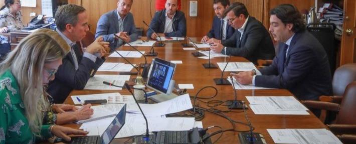 Comisión de Seguridad aprobó tipificar como delito la migración ilegal, sólo el PC y el Frente Amplio votaron en contra ya que no superan su Octubrismo