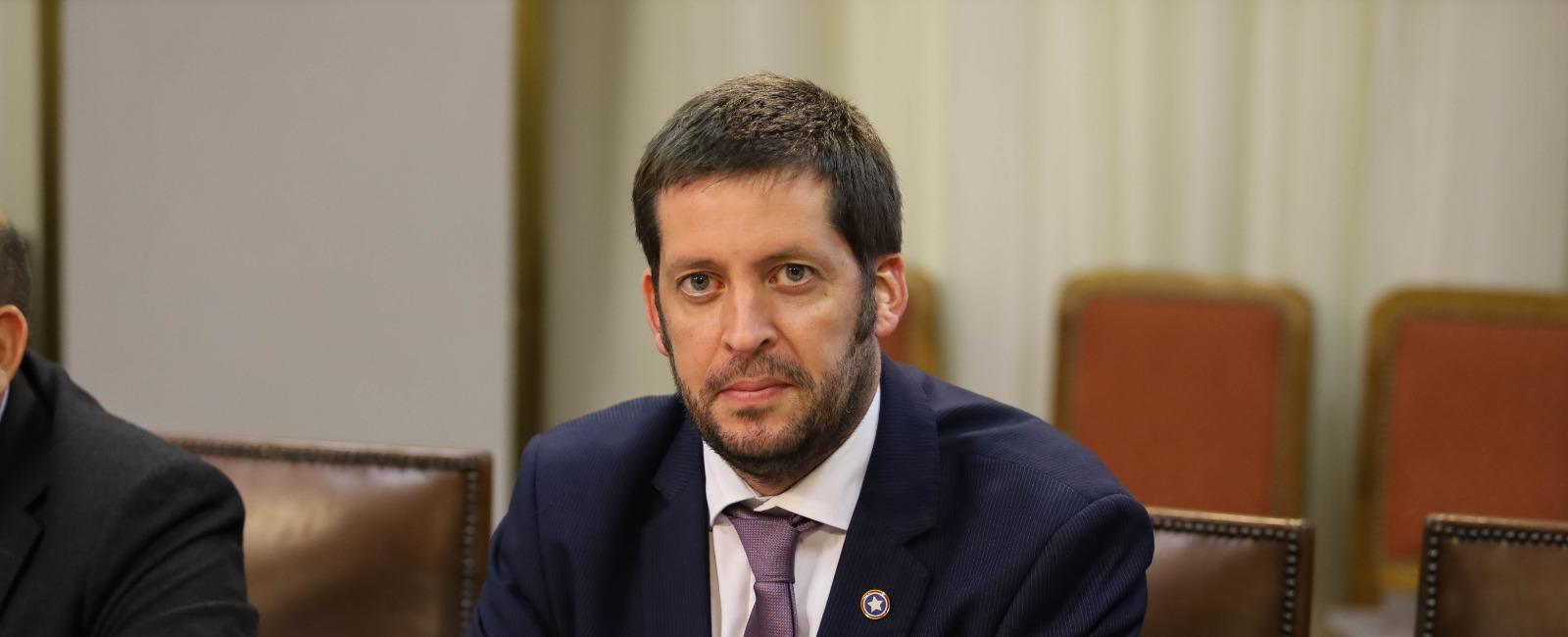 Republicanos en la antesala de la AC de Ávila: “En 15 meses de gestión sólo se ha dedicado a promover el adiestramiento sexual de los niños"