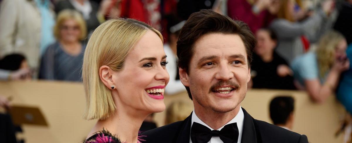 De cuando Sarah Paulson le prestaba dinero a Pedro Pascal en sus inicios: “Le daba mi sueldo para que pudiera alimentarse”