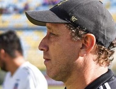 Por fin: Luis Mena será DT de la Roja femenina