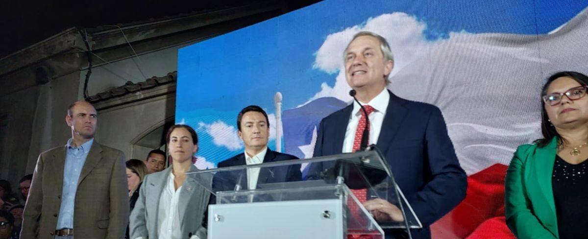 José Antonio Kast: "Chile ha derrotado a un gobierno fracasado, hay que decirlo fuerte y claro"