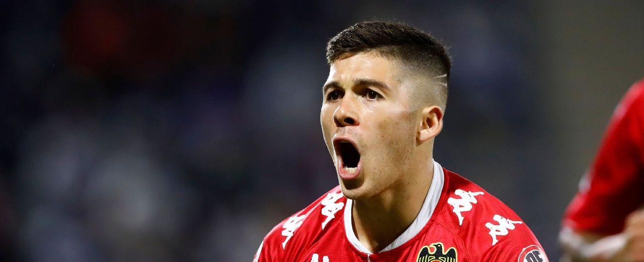 Víctor Felipe Méndez: "No sé si llego con otro estatus a la Roja, creo que debo ganarme un lugar"