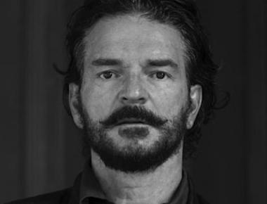 Suspenden conciertos de Ricardo Arjona en Chile por "crisis médica"
