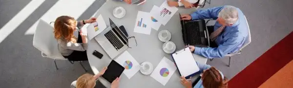 Inside Data and Analytics Leaders' Stakeholder Interactions