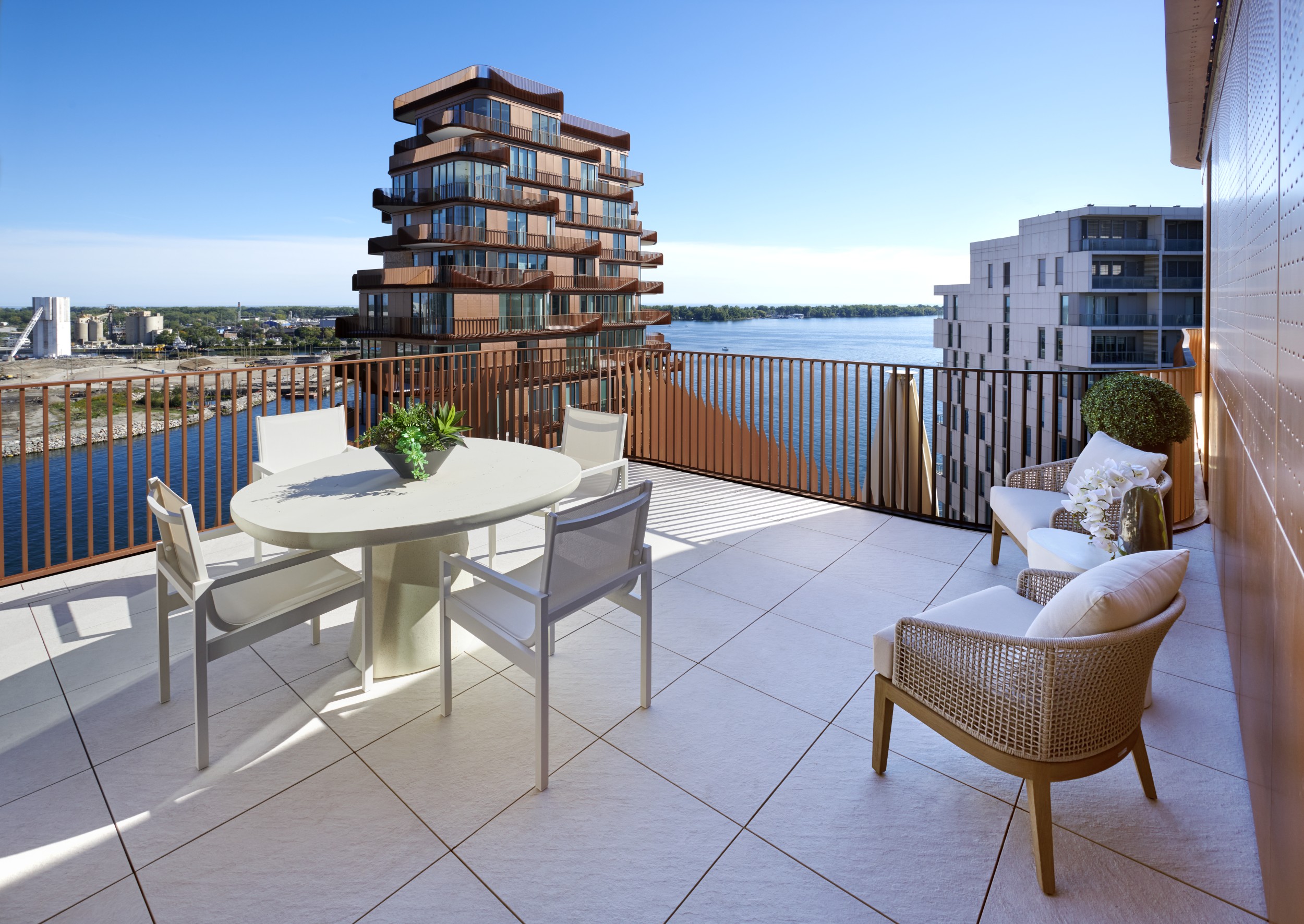 Aqualuna Suite 1203 Terrace