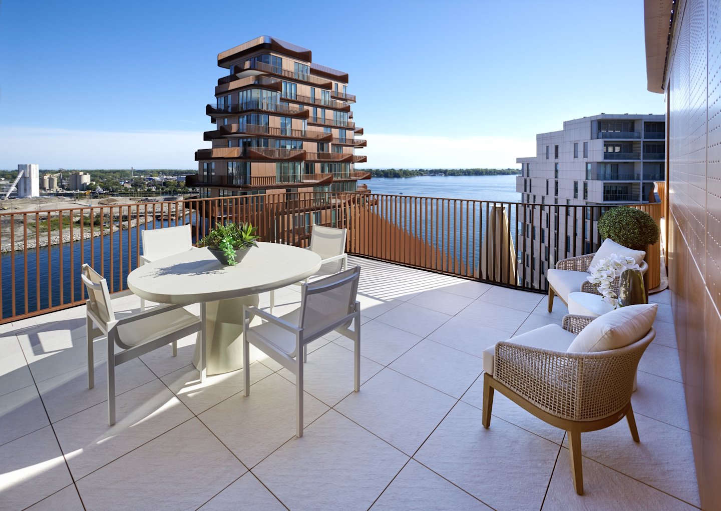 Aqualuna Suite 1203 Terrace