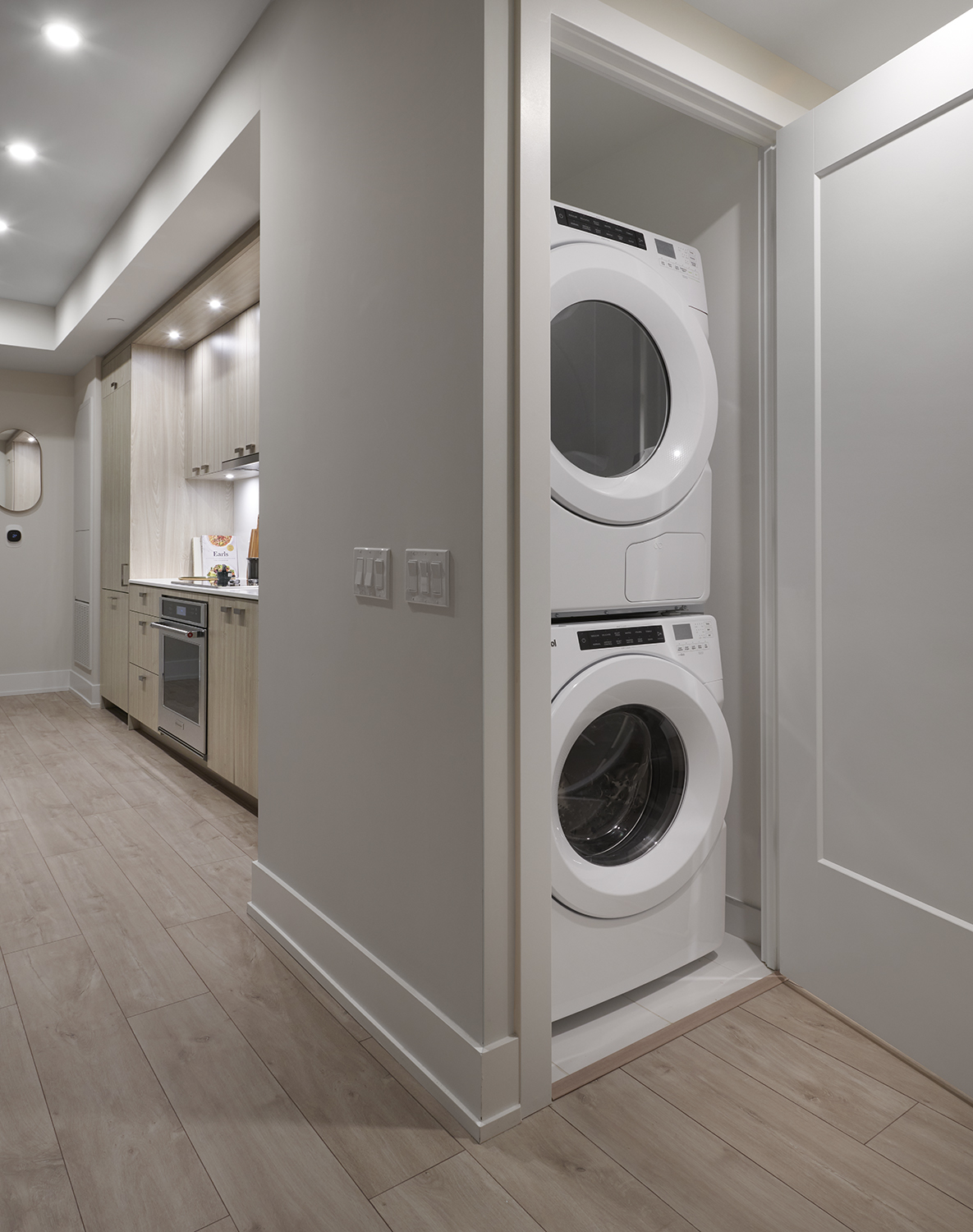 The Dupont Suite 329 Laundry Room