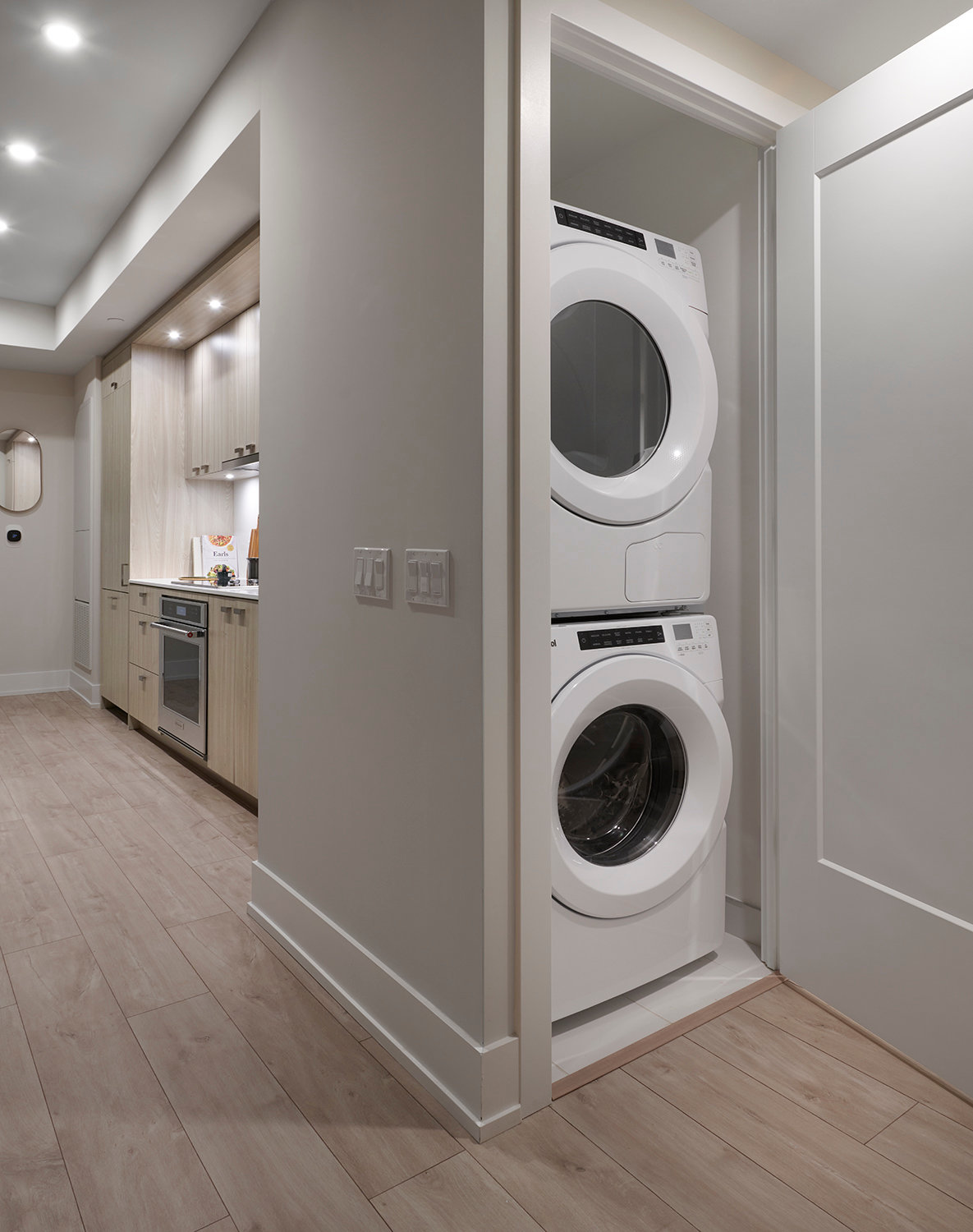 The Dupont Suite 329 Laundry Room