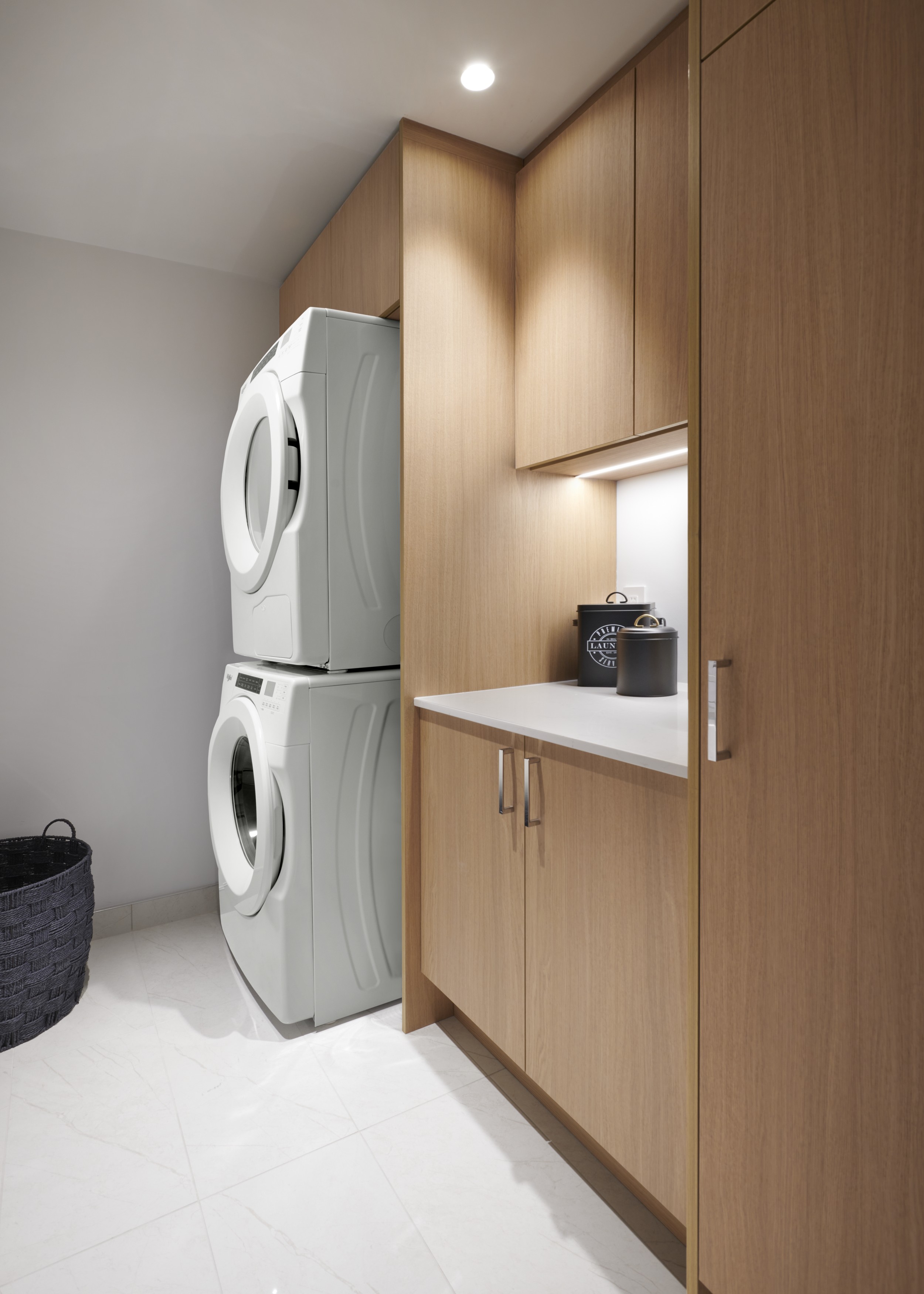 Aqualuna Suite 1203 Laundry Room