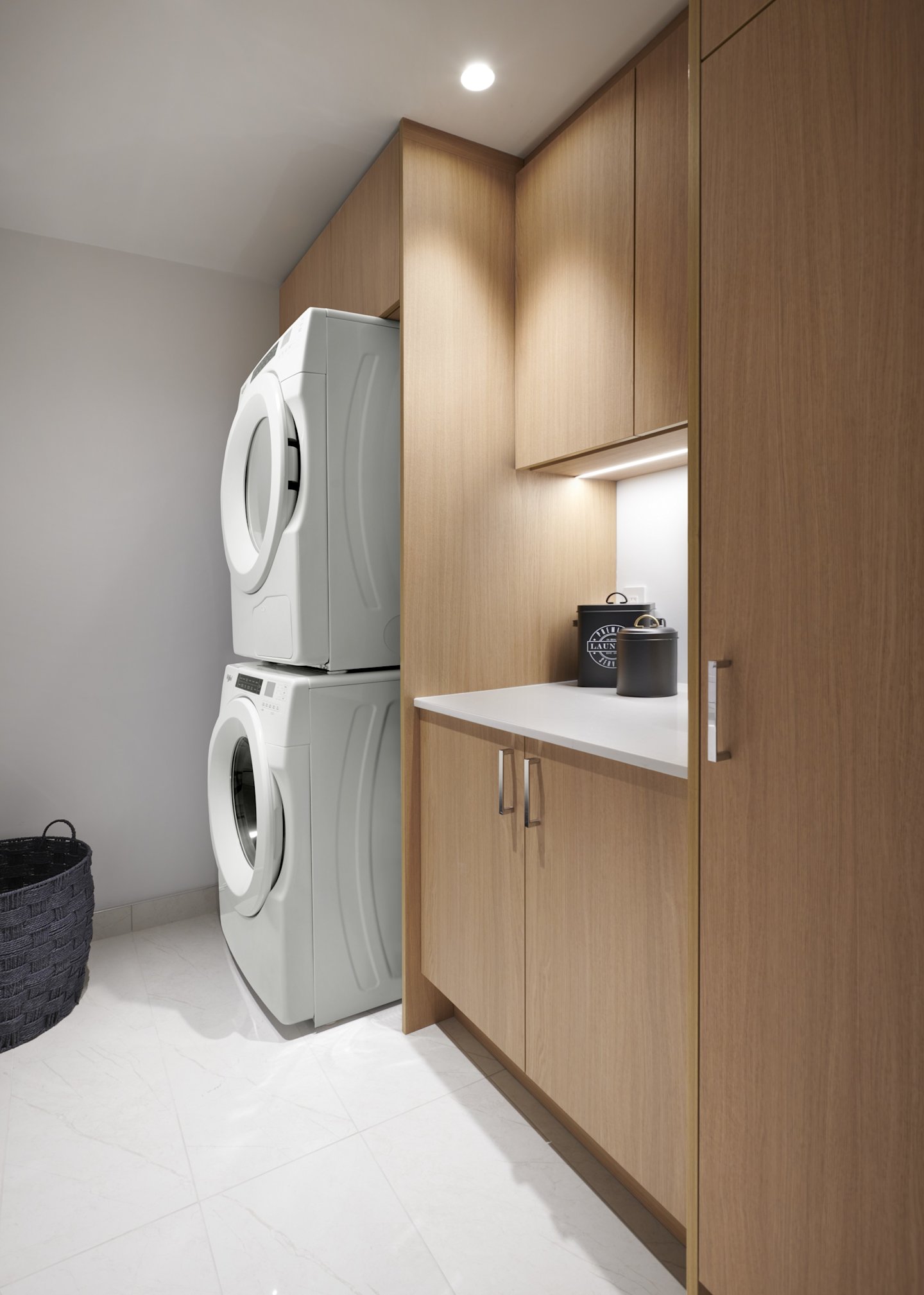 Aqualuna Suite 1203 Laundry Room