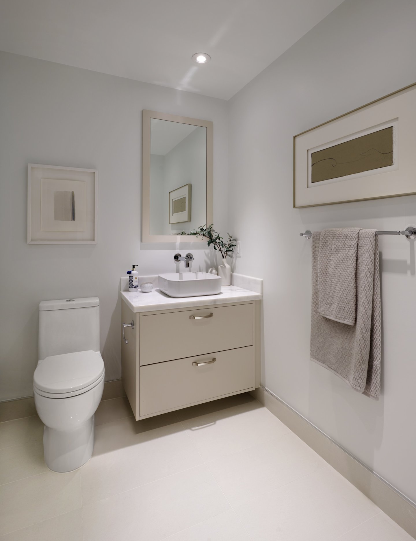 The Well Signature Suite 902 Powder Room