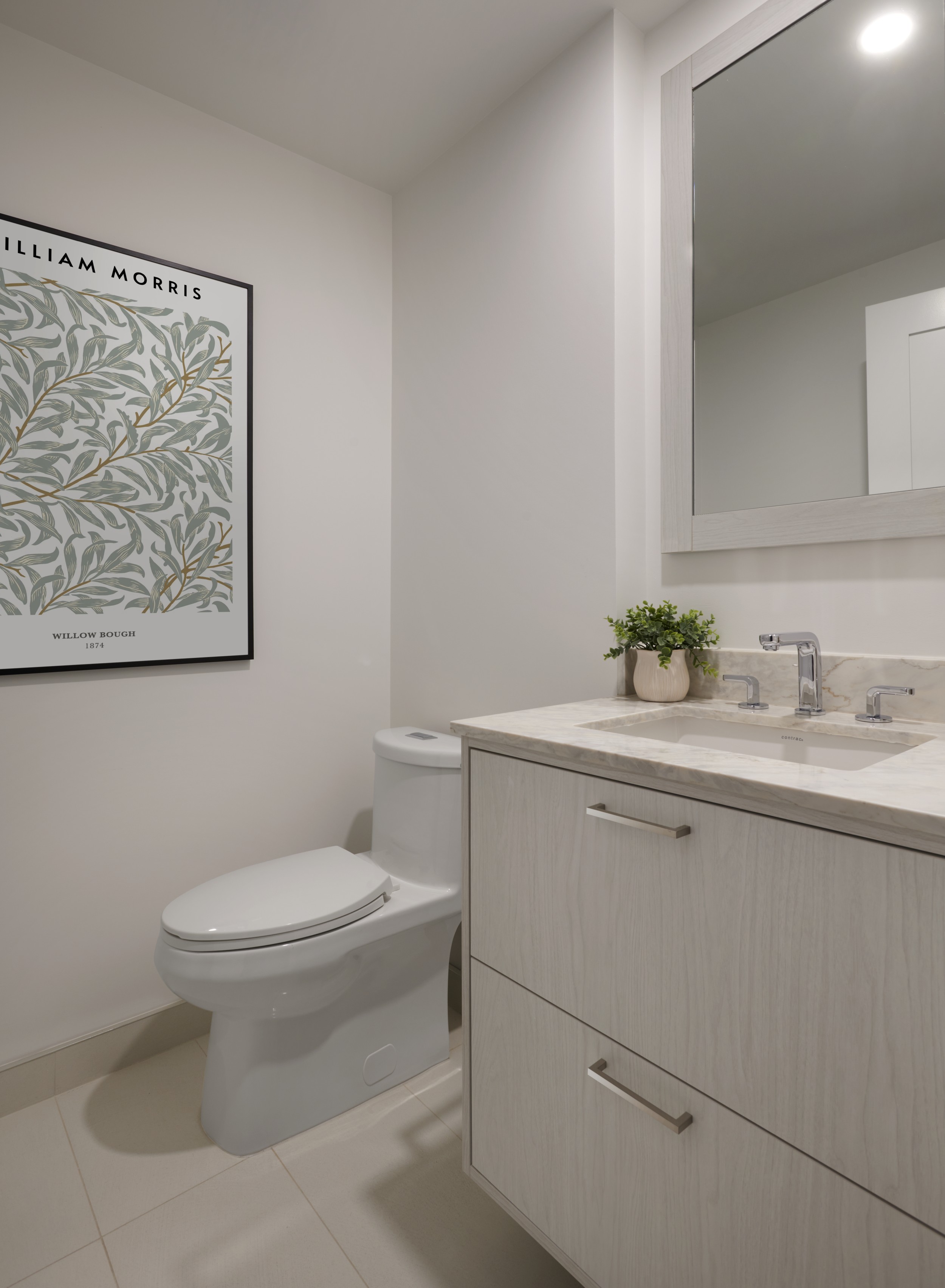 Chateau Suite 111 Powder Room