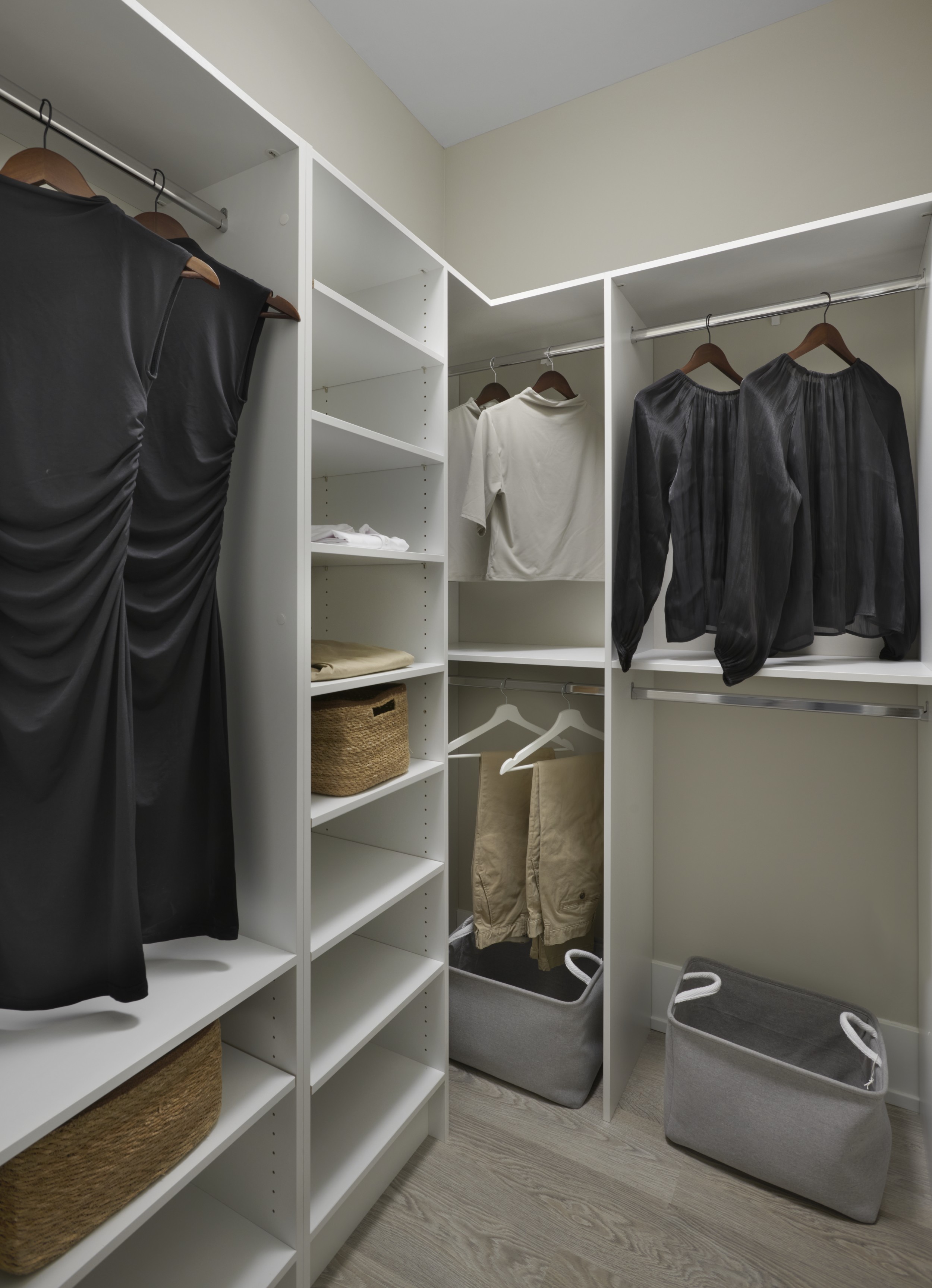 MRKT Suite 107 Walk-in Closet