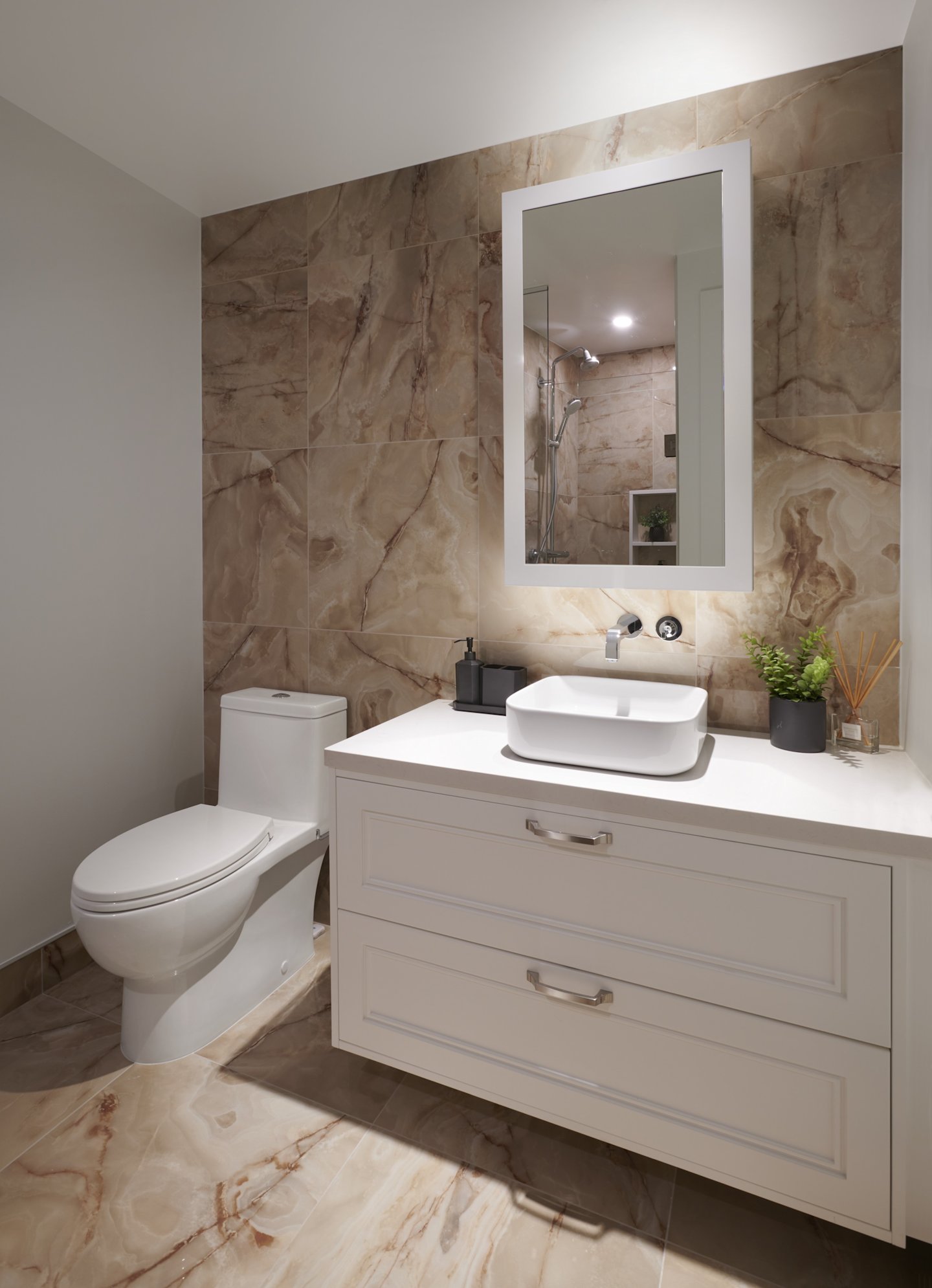 The Well Signature Series Suite 811 Principal Bathroom