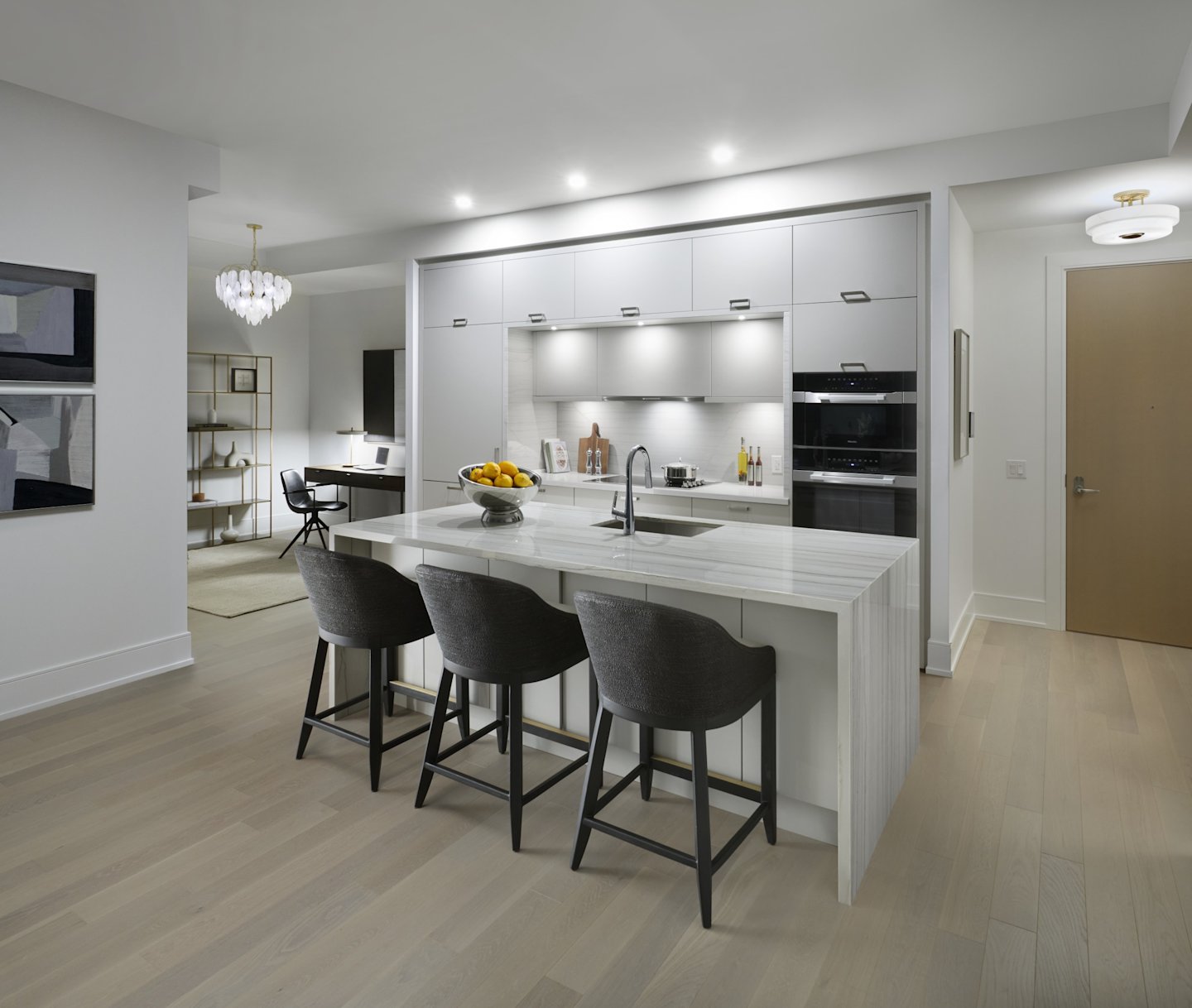 Royal Bayview Suite 204 Kitchen
