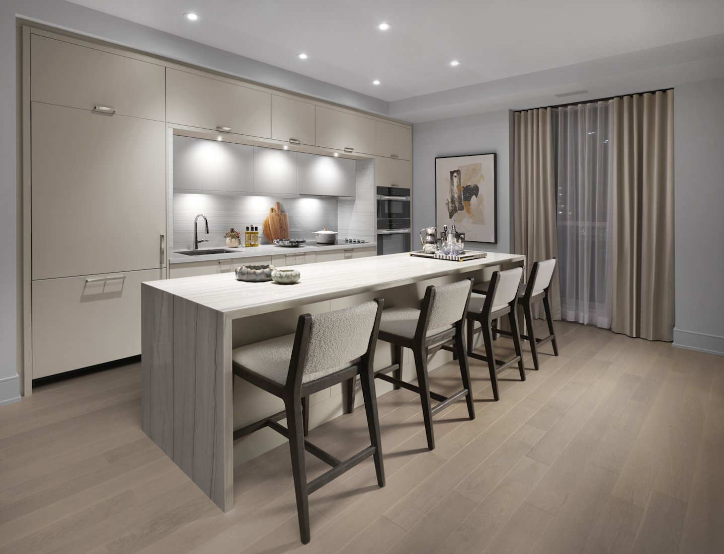 Royal Bayview Suite 318 Kitchen