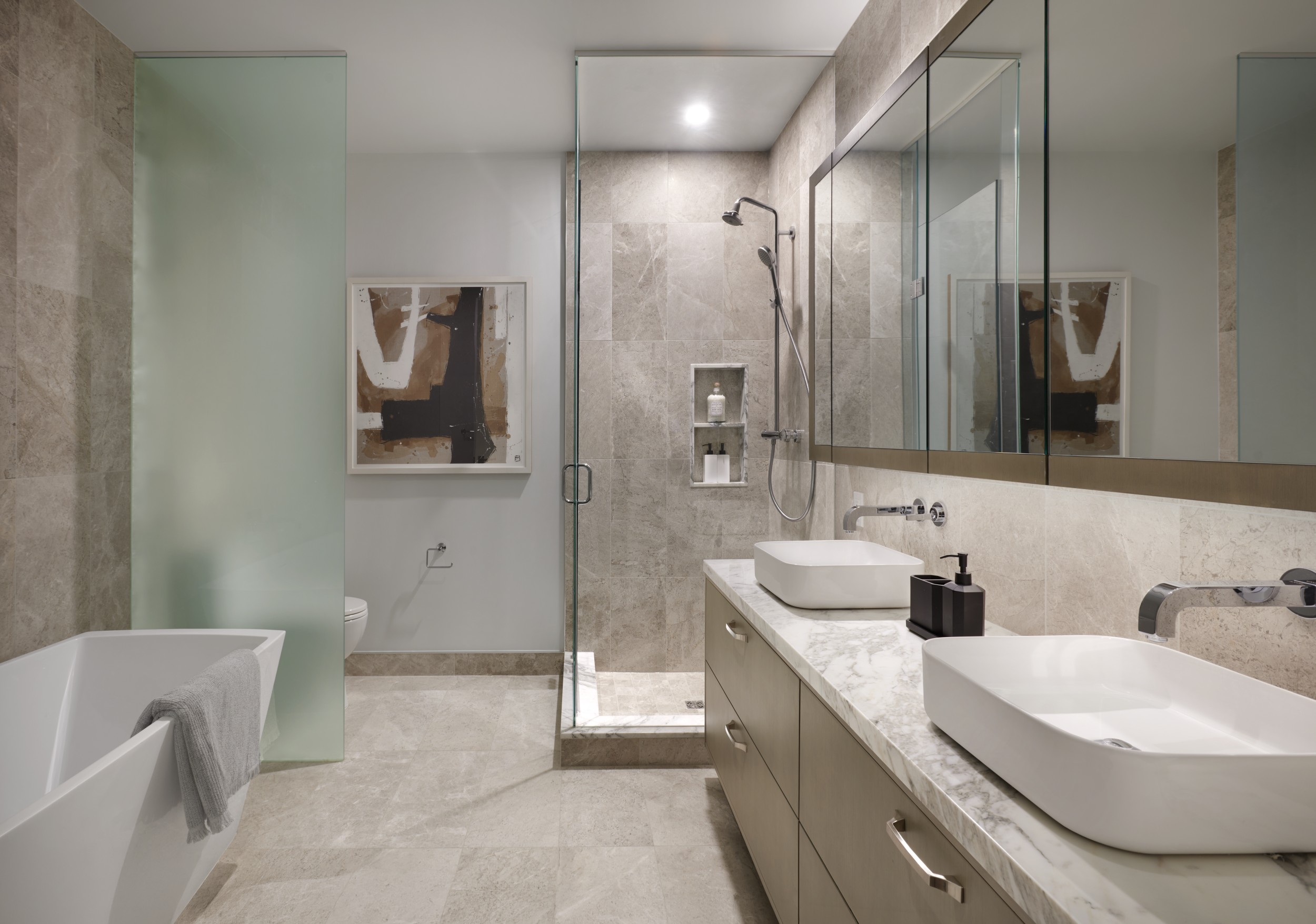 The Well Signature Suite 310 Principal Ensuite