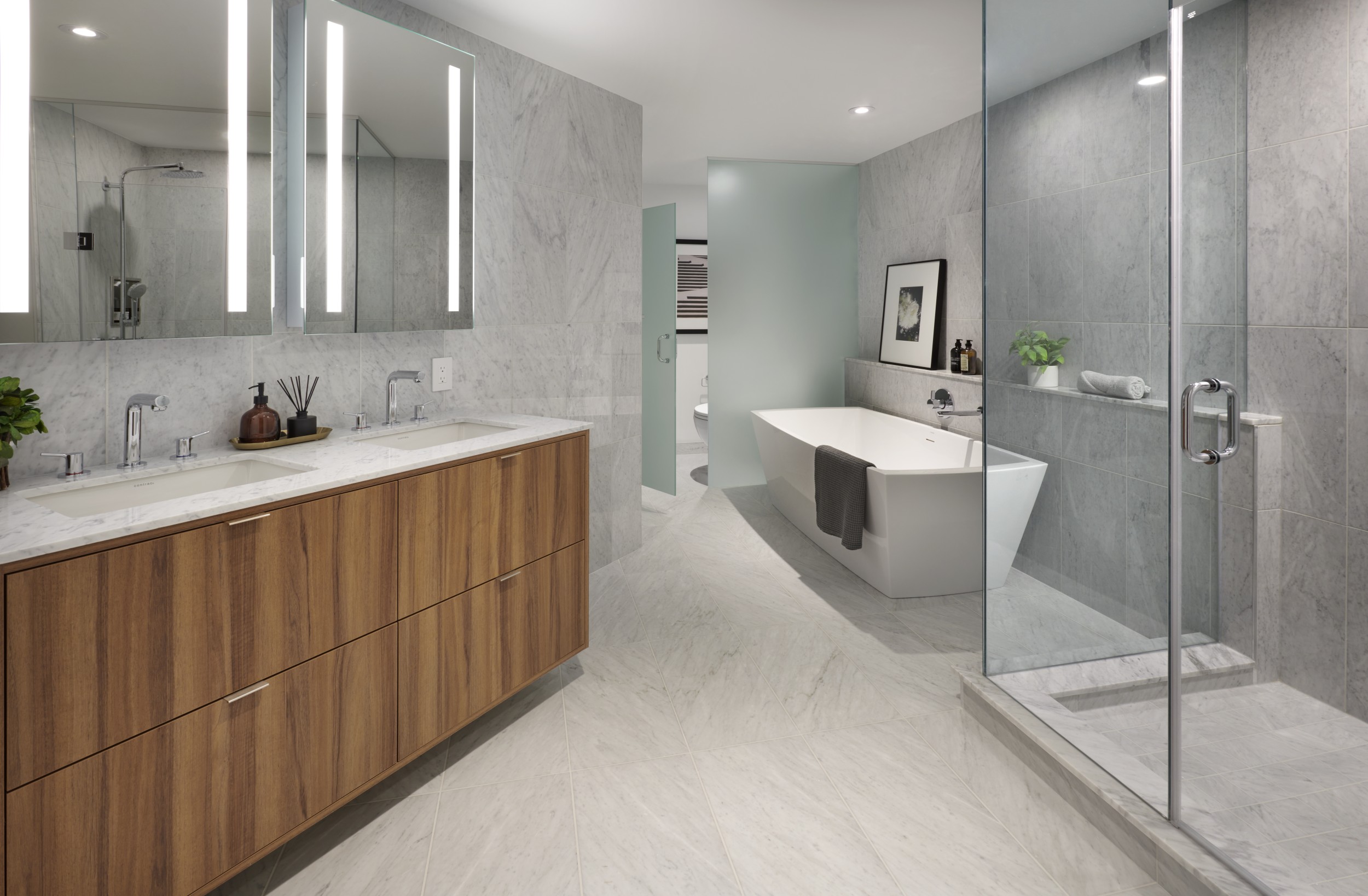 Aqualuna Suite 418 Principal Ensuite