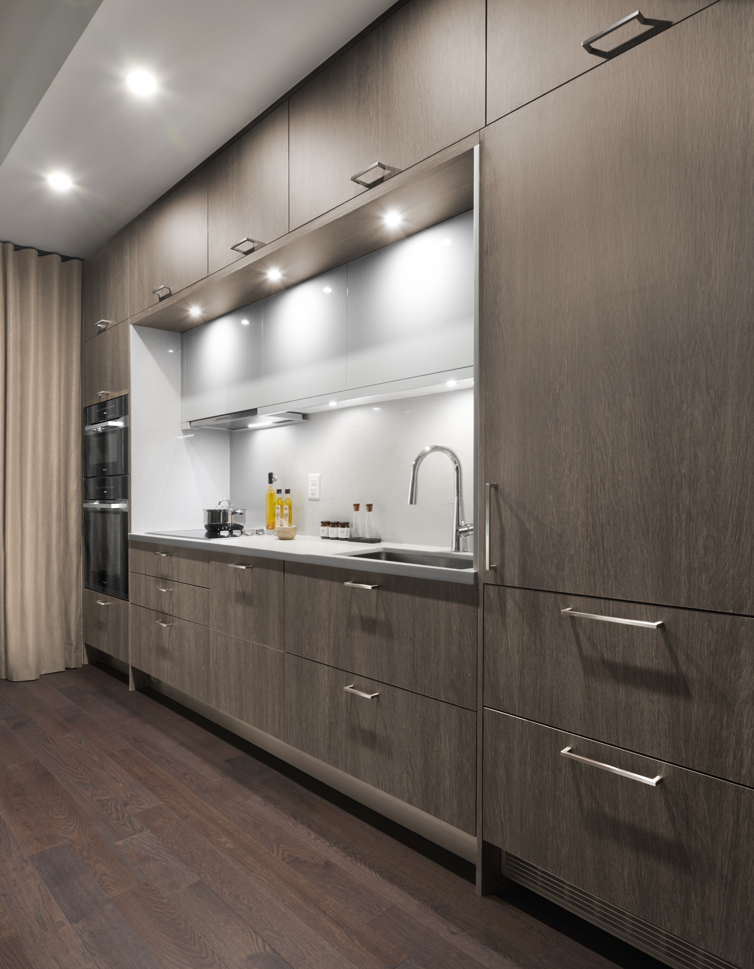 The Well Classic II Suite 501 Kitchen