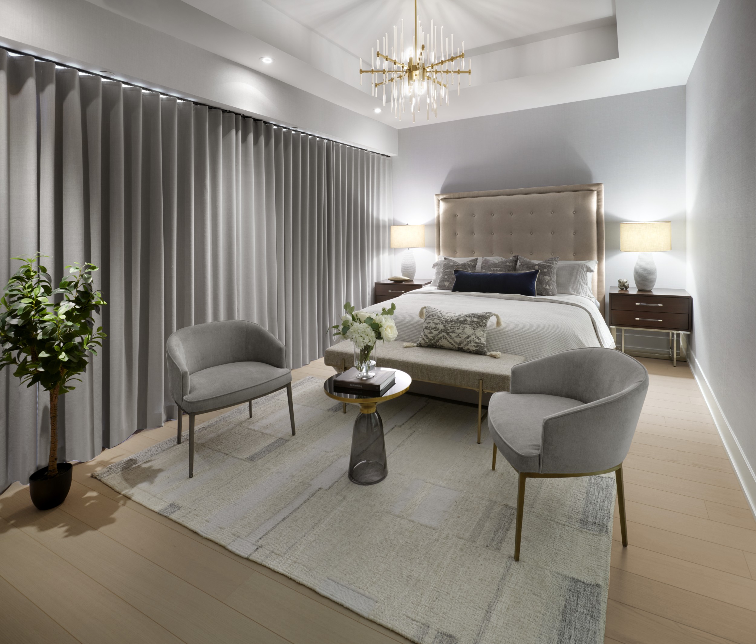 Royal Bayview Suite 208 Principal Bedroom