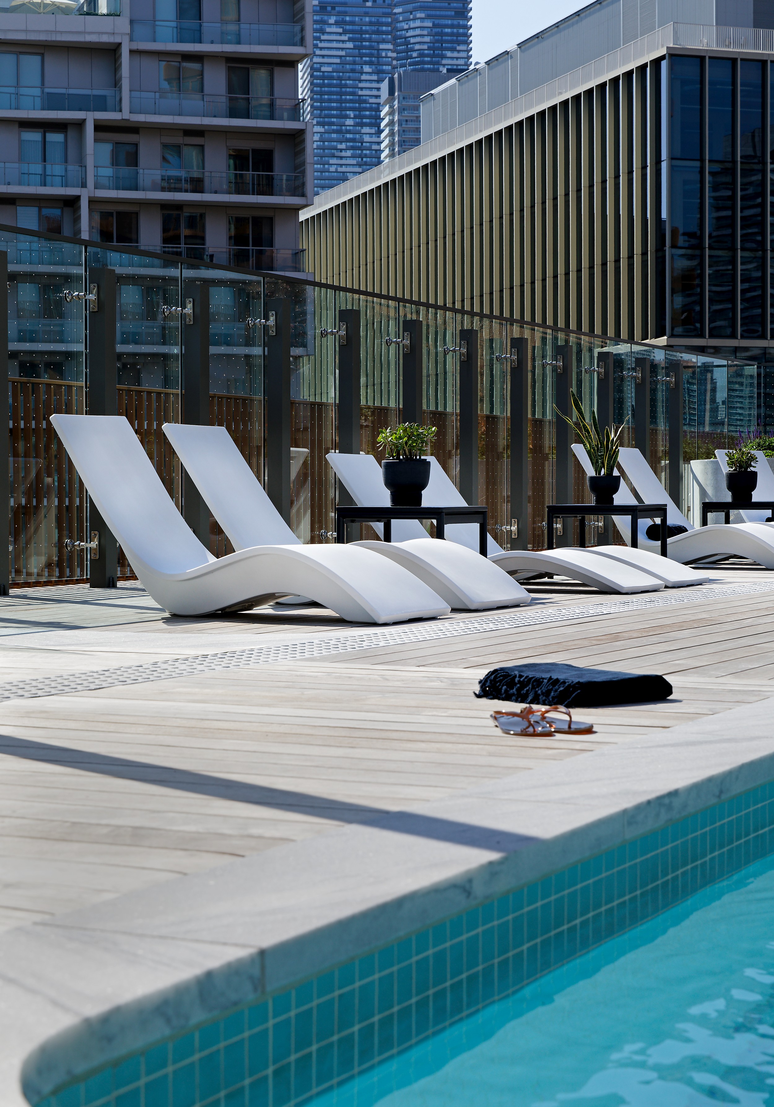 Aqualuna Pool Loungers