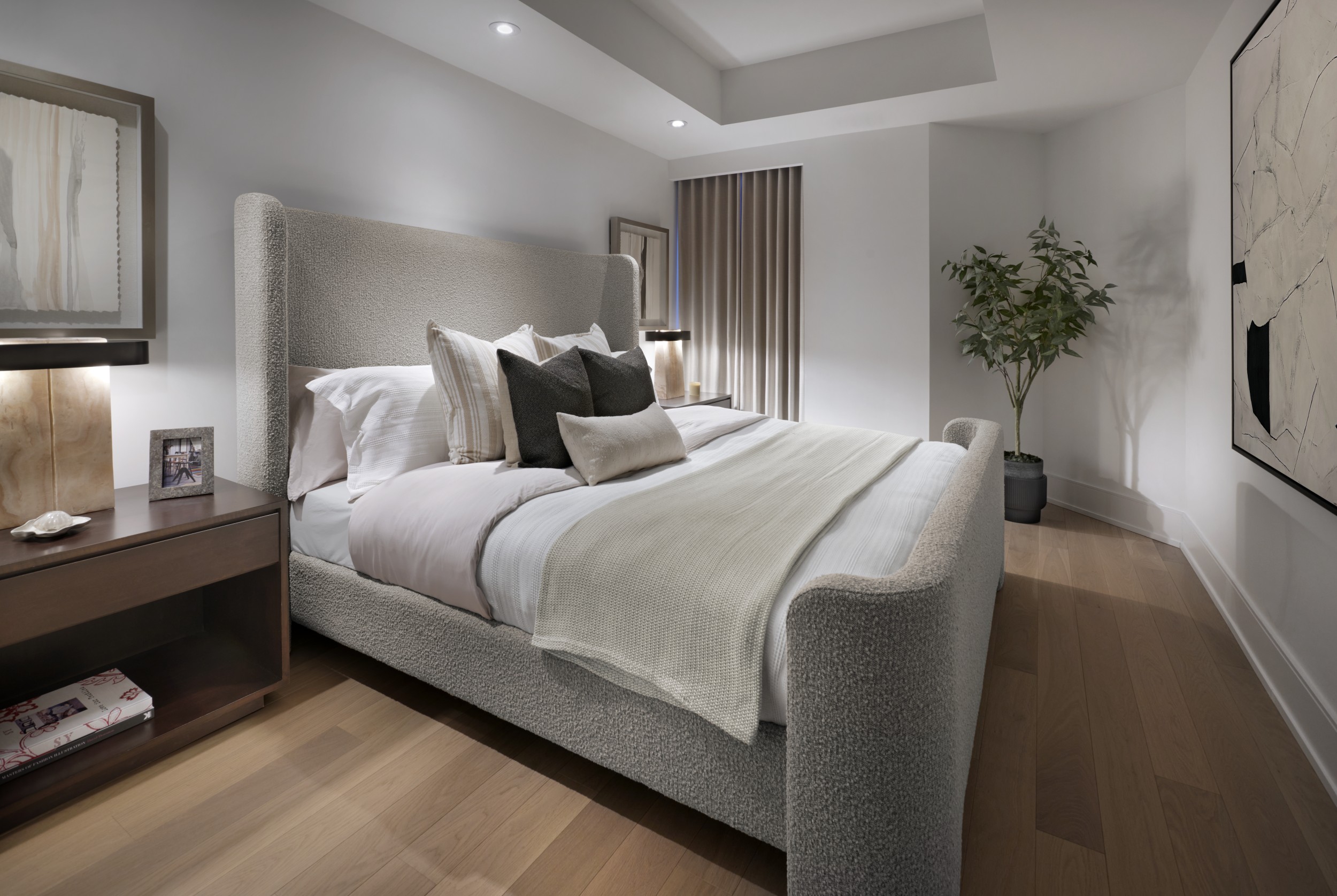 Aqualuna Suite 418 Principal Bedroom