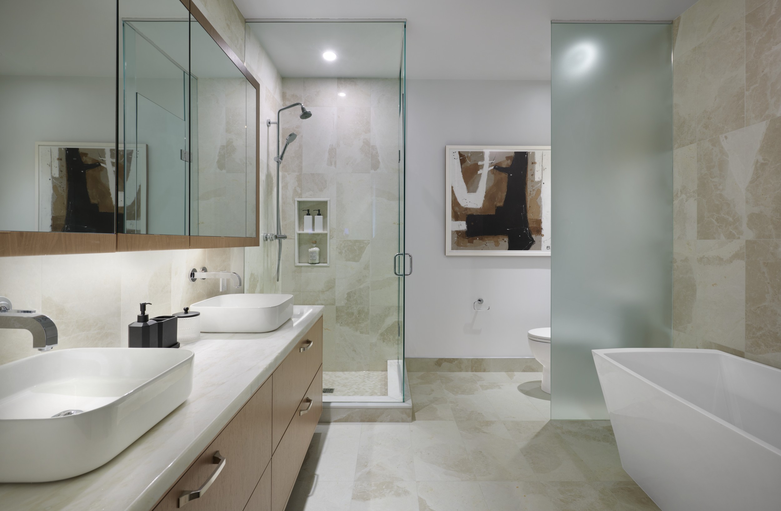 The Well Signature Suite 303 Principal Ensuite