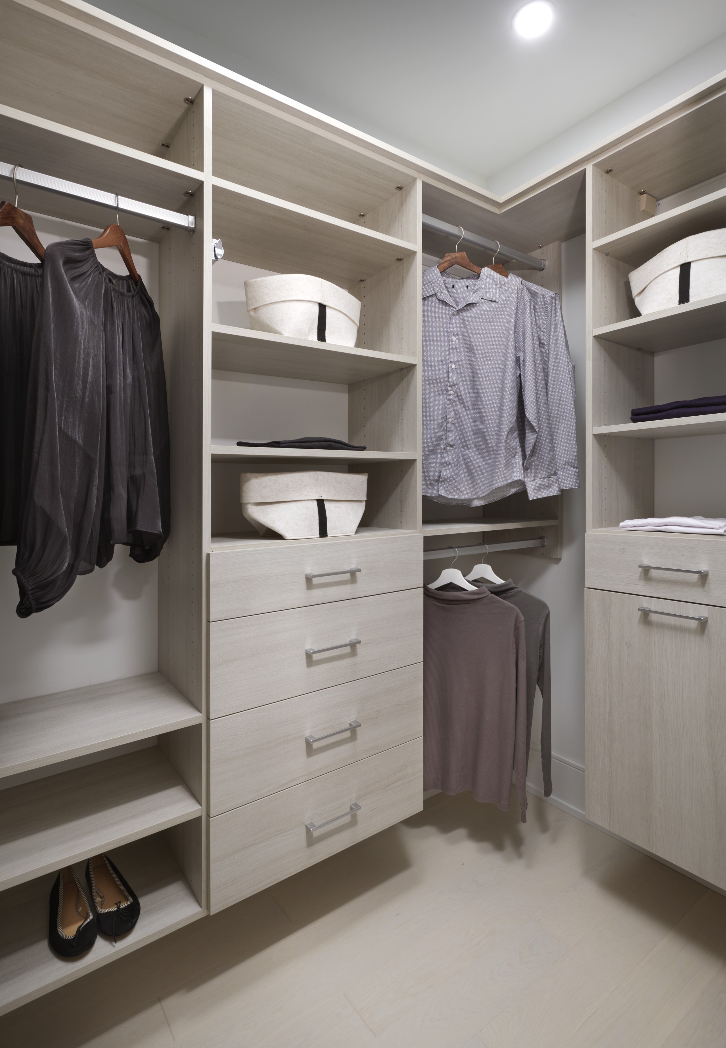 Edenbridge Suite 124 Walk-In Closet