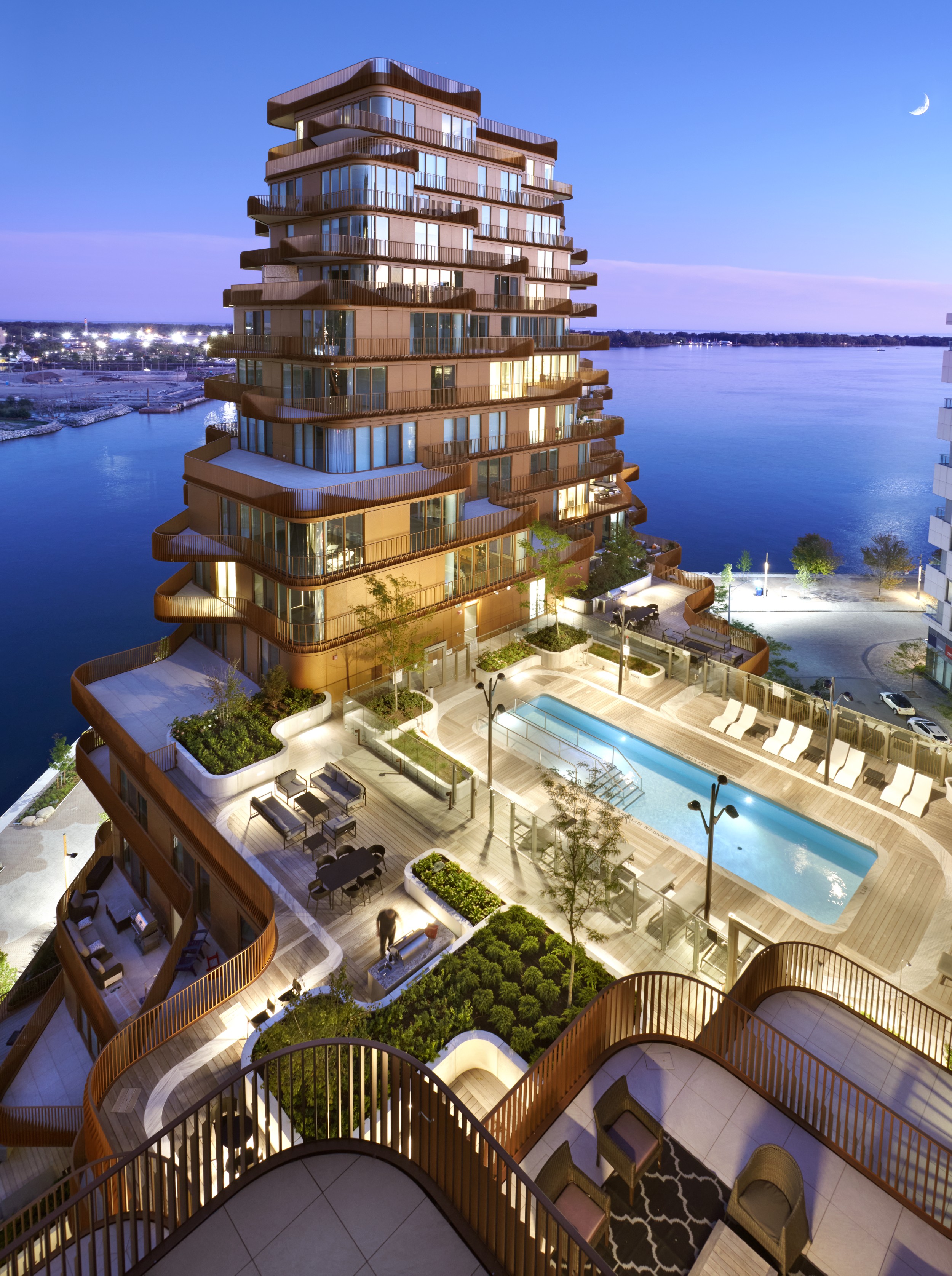 Aqualuna Suite 1203 Terrace View