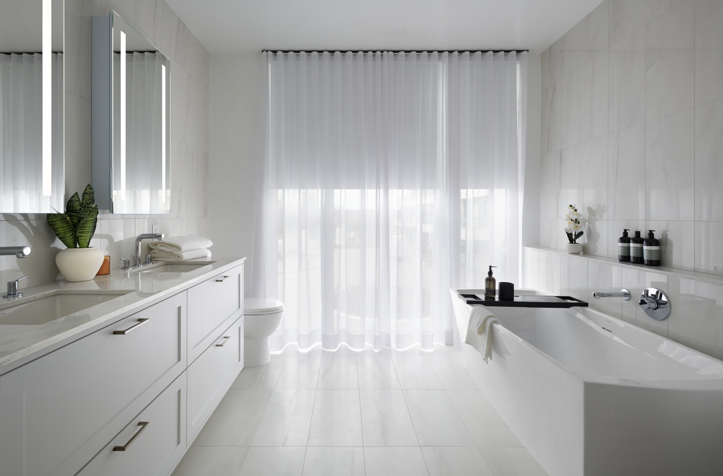 Royal Bayview Suite 202 Principal Ensuite