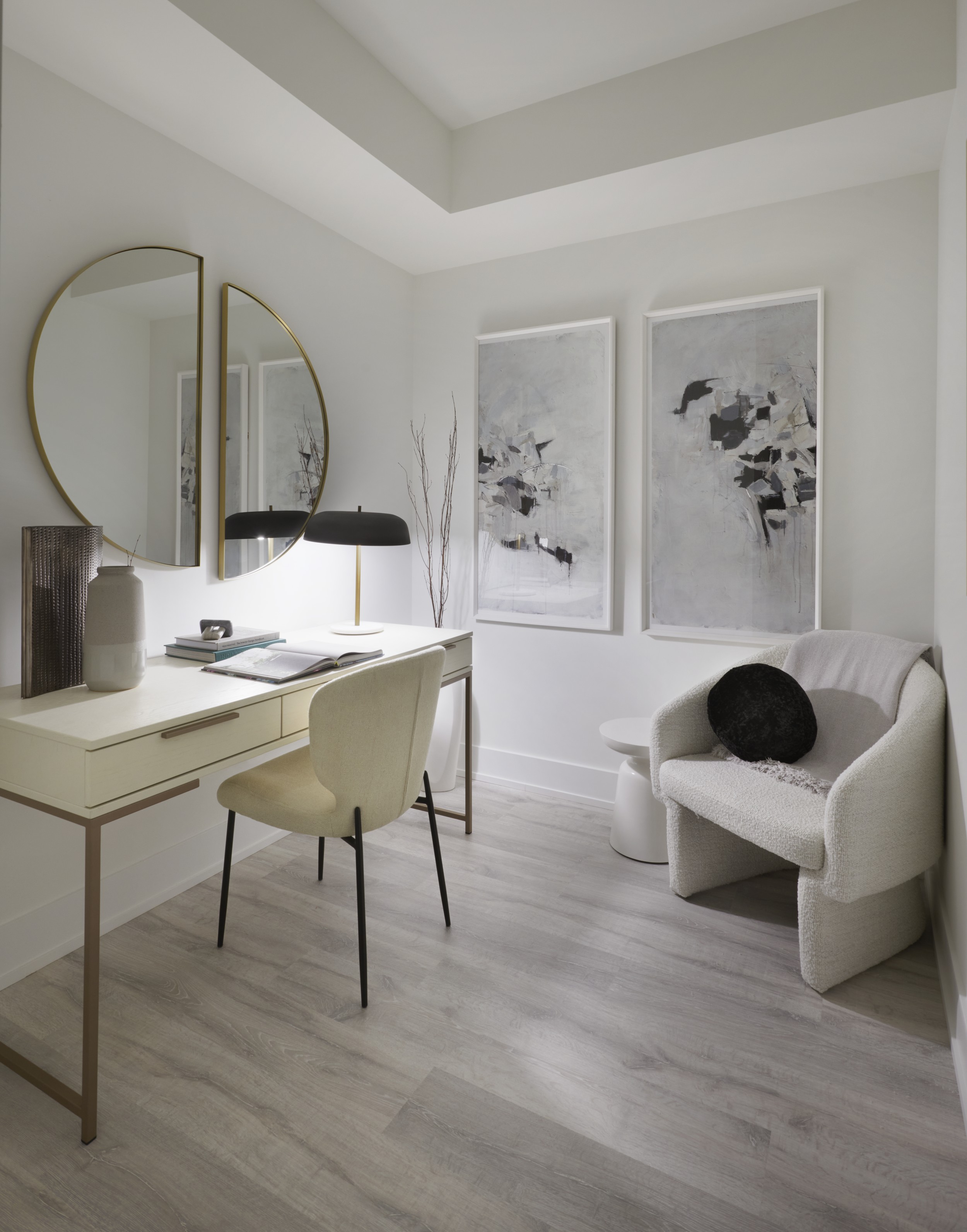 The Dupont Suite 626 Den