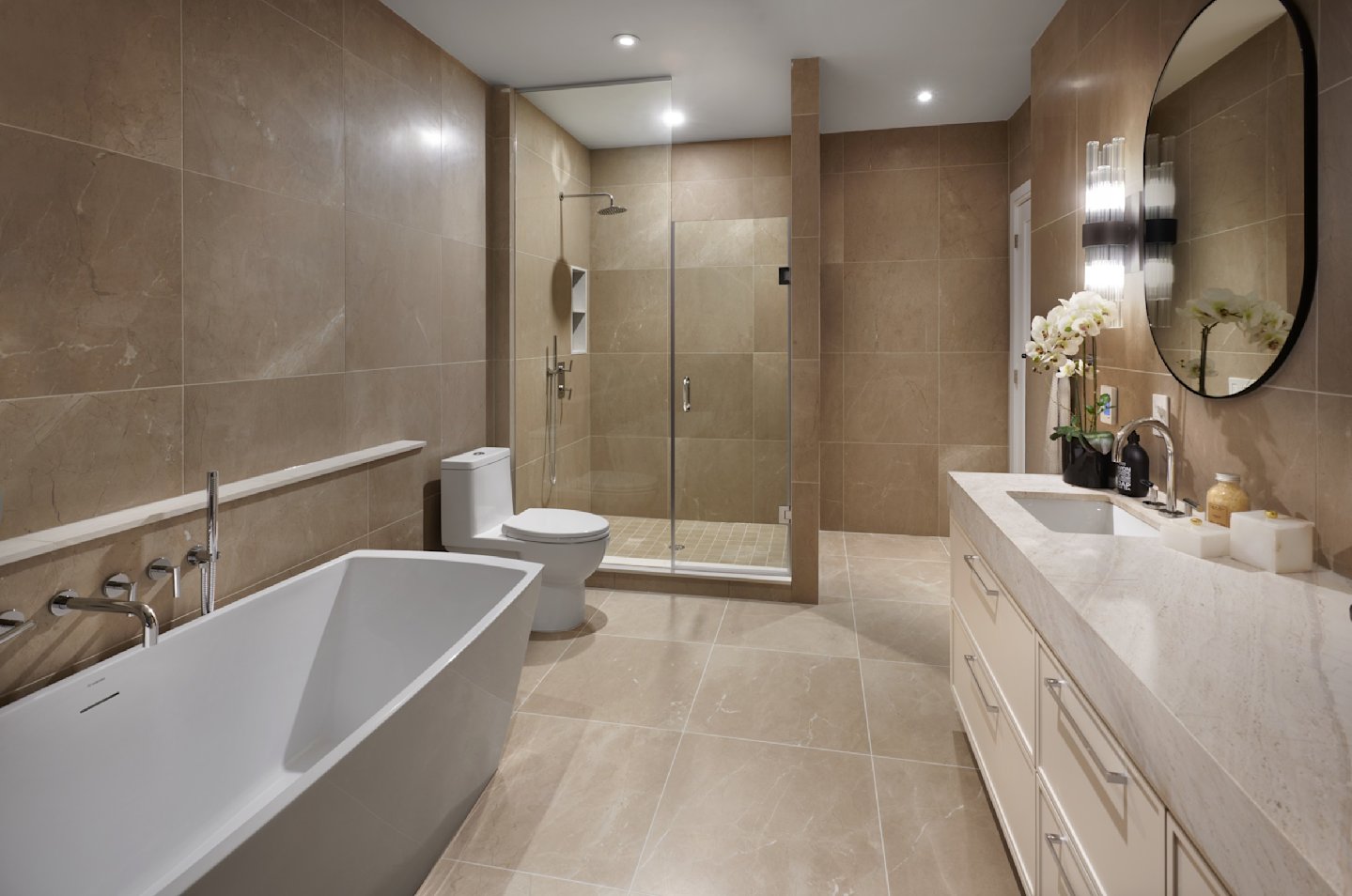 Aqualuna Suite LPH03 Principal Ensuite