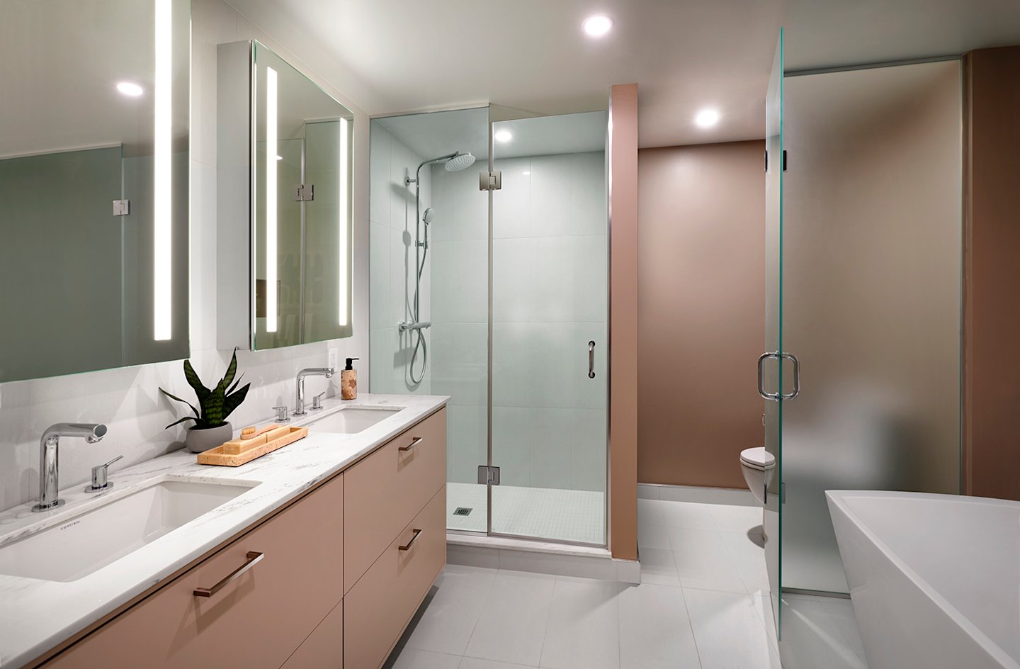 Edenbridge Suite 2L (305) Ensuite