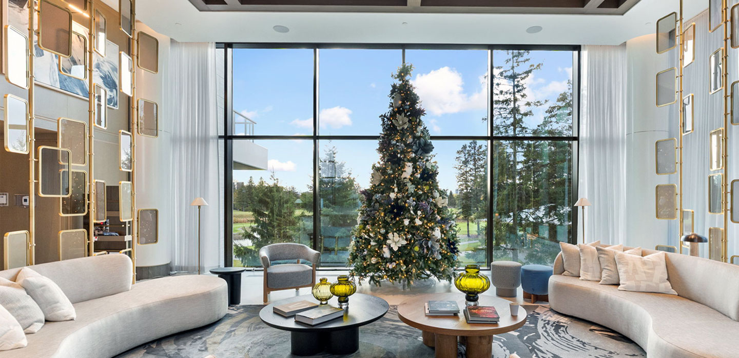 Royal Bayview lobby lounge