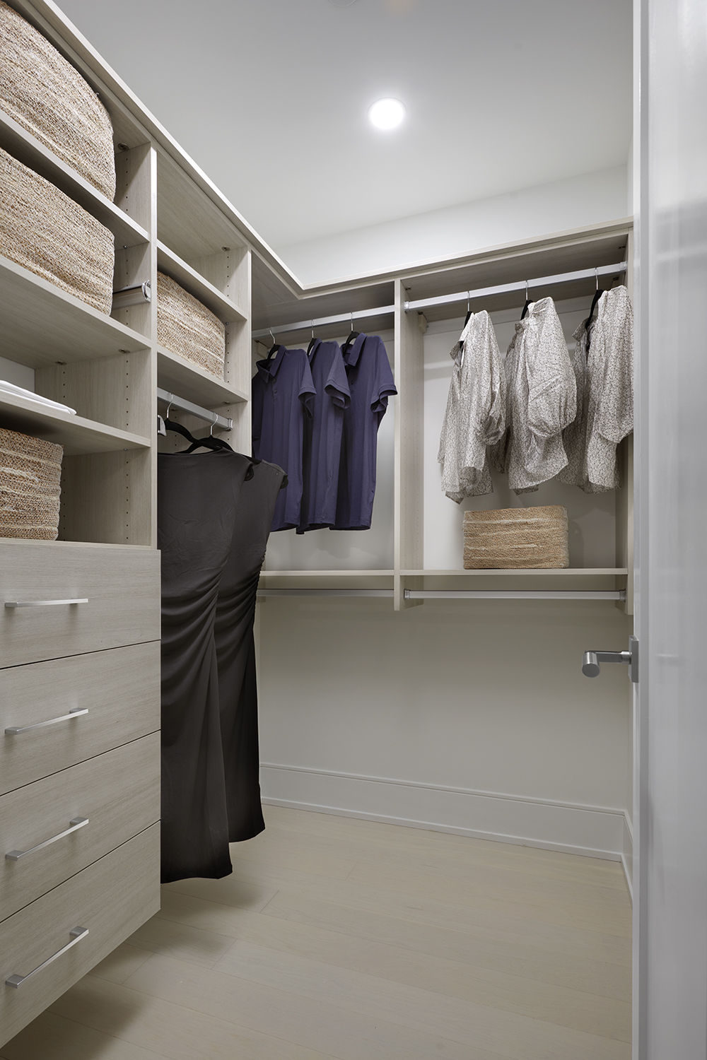 Edenbridge Suite 118 Walk-in Closet
