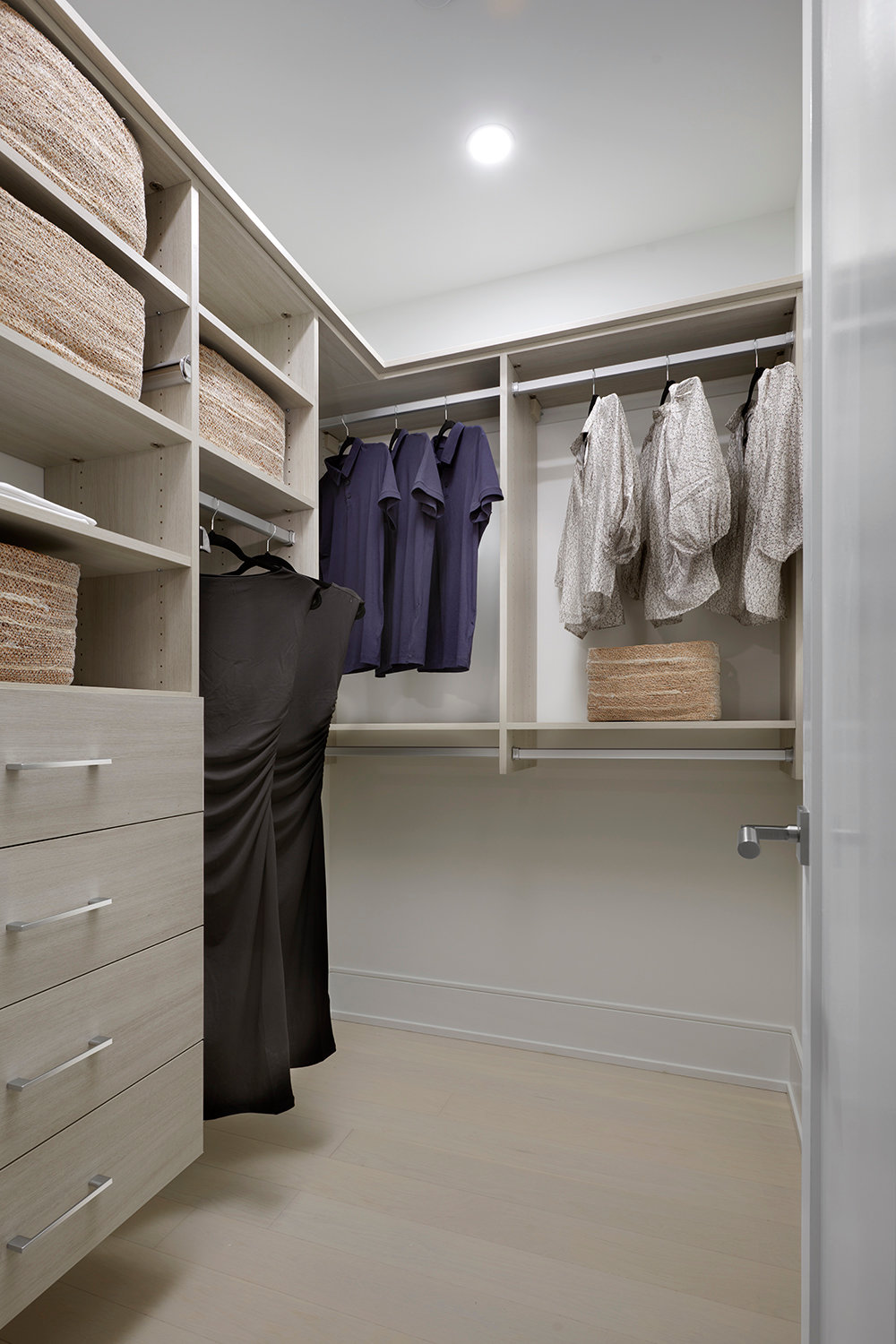 Edenbridge Suite 118 Walk-in Closet