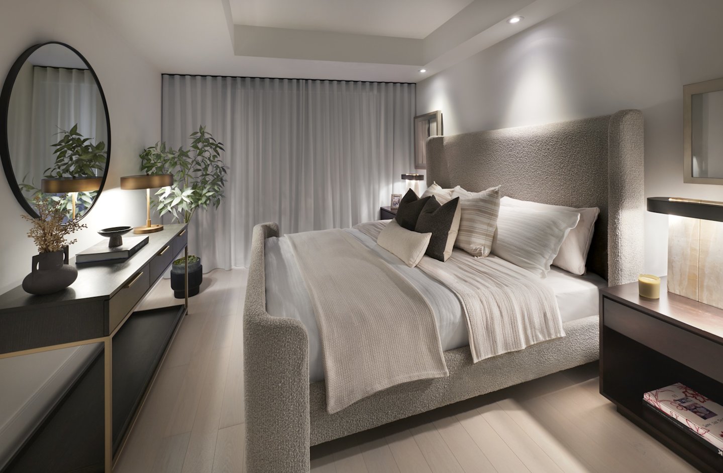 Aqualuna Suite 407 Principal Bedroom