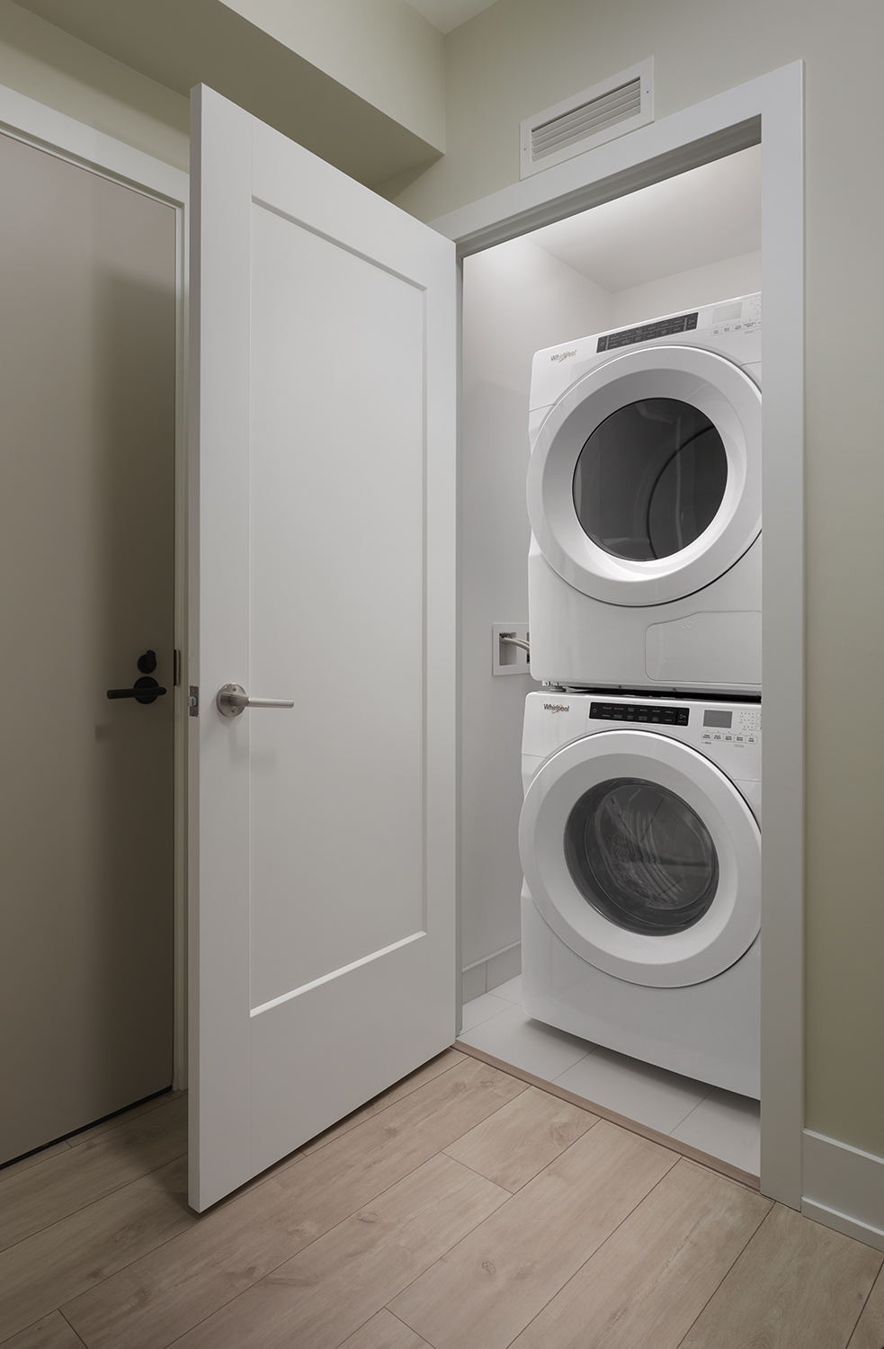The Dupont Suite 325 Laundry