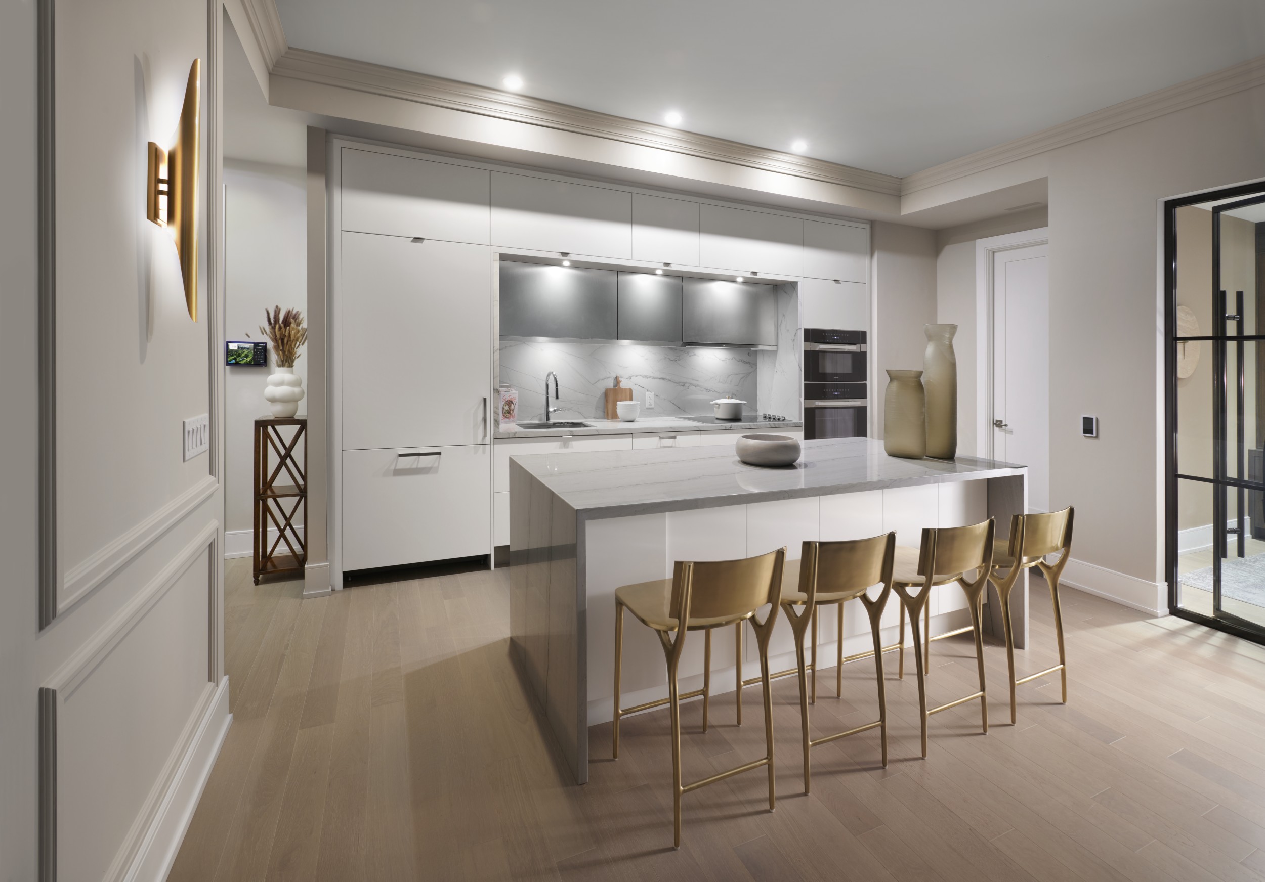 Royal Bayview Suite 105 Kitchen