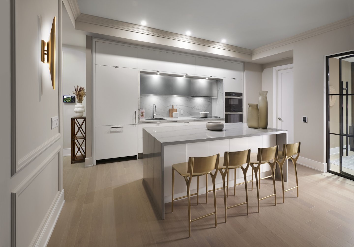 Royal Bayview Suite 105 Kitchen