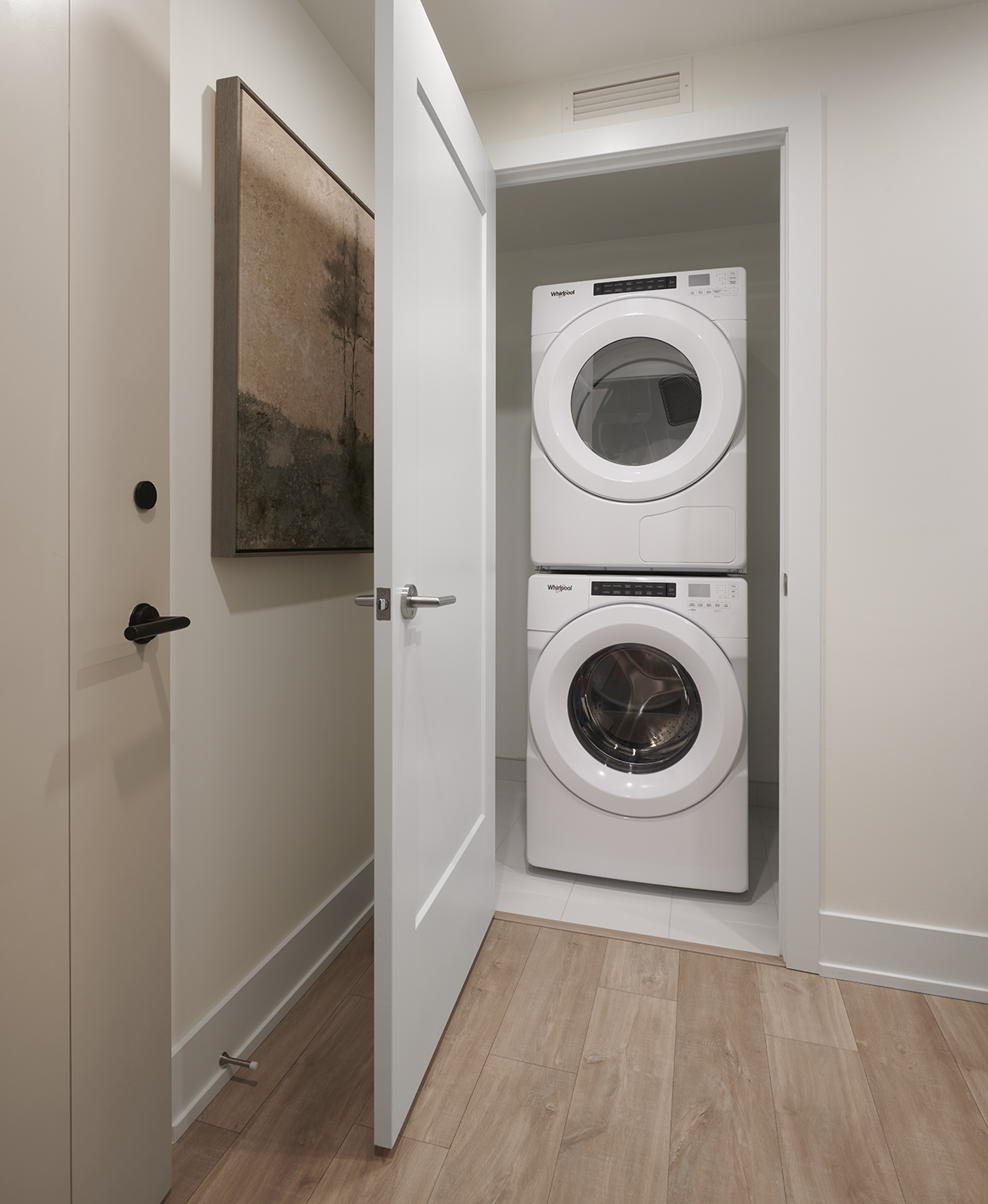 The Dupont Suite 328 Laundry Room