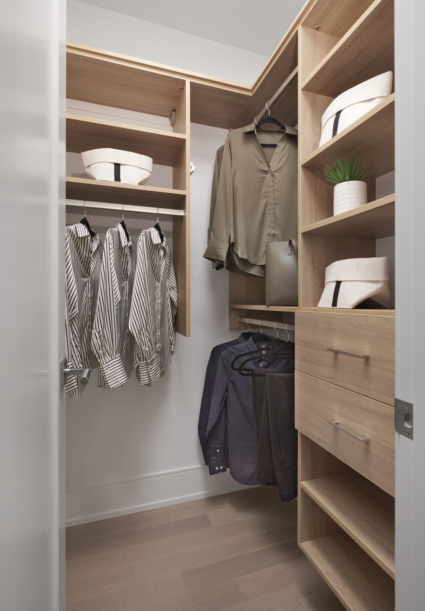 The Well Signature Suite 303 Foyer Walk-In Closet
