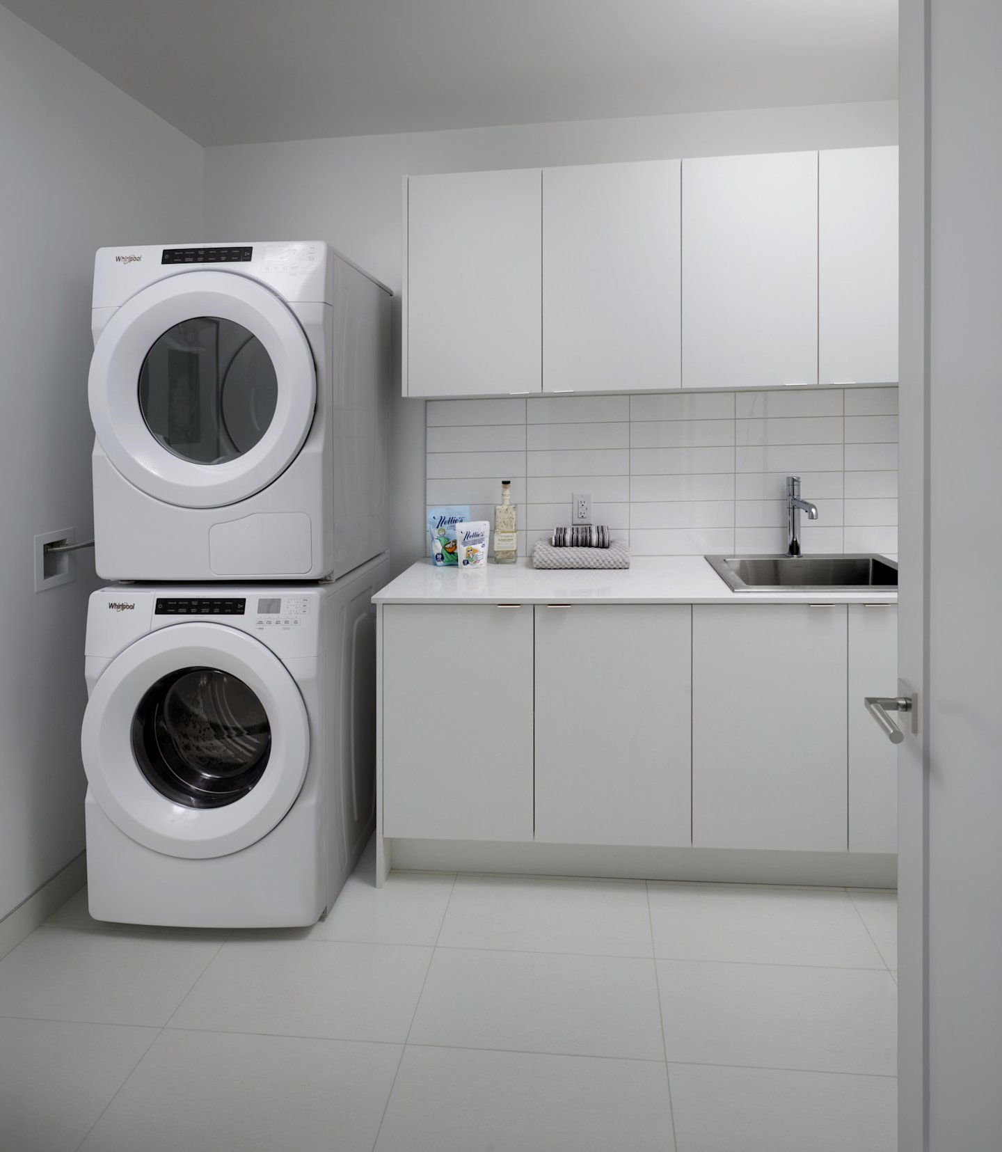 Royal Bayview Suite 204 Laundry Room