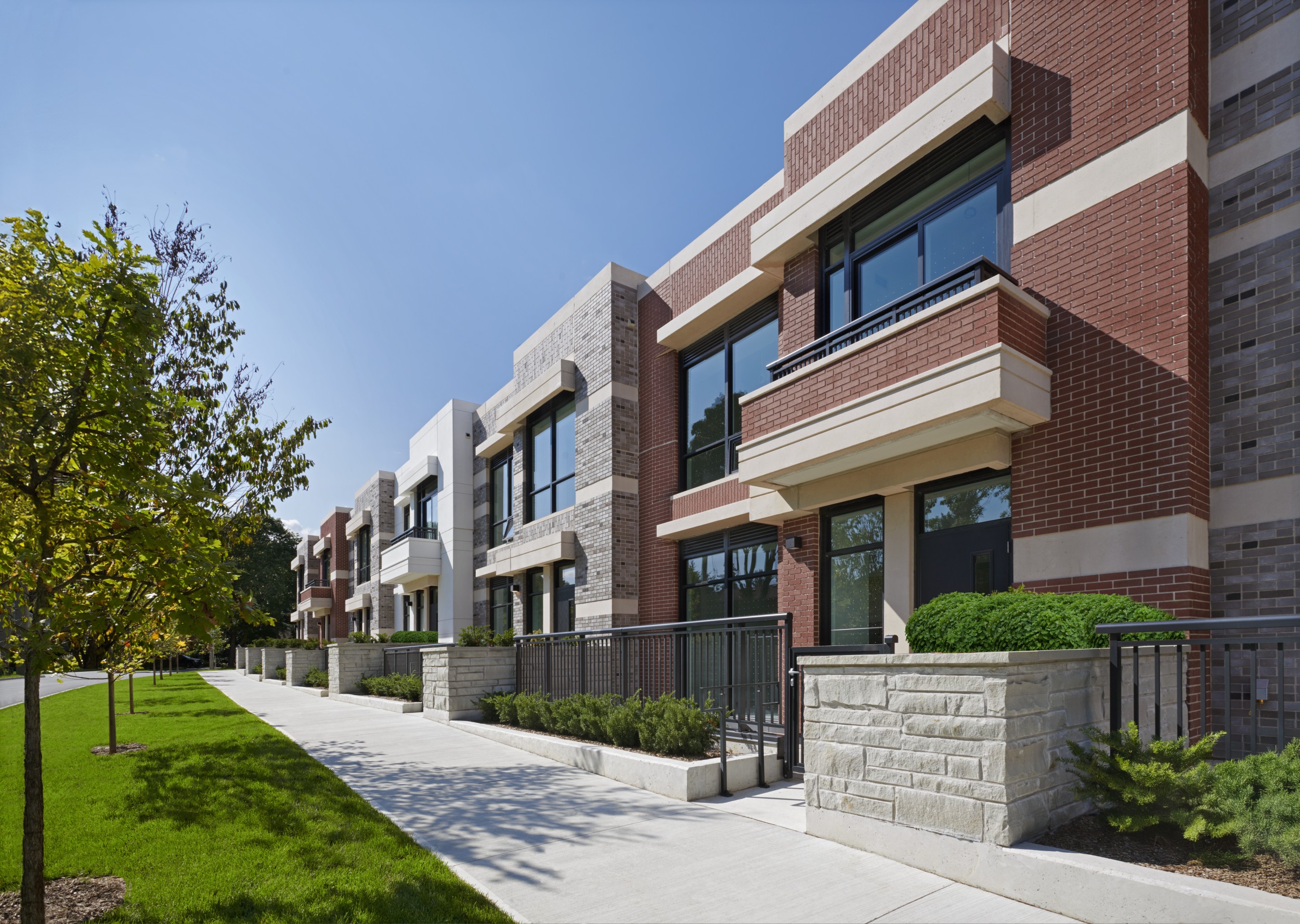 Edenbridge on The Kingsway Townhome Exterior
