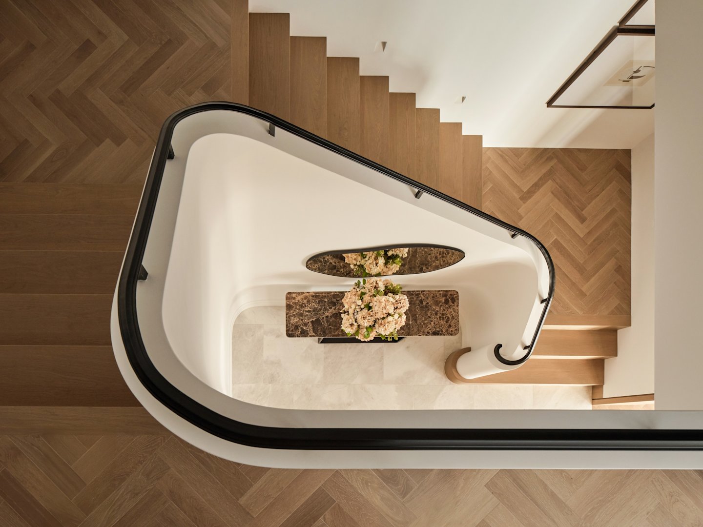 Aqualuna SPH1 Upper Level Stairs