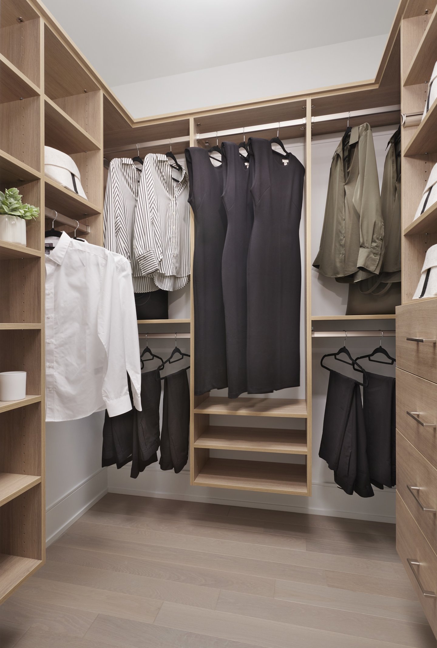The Well Signature Suite 303 Principal Walk-In Closet