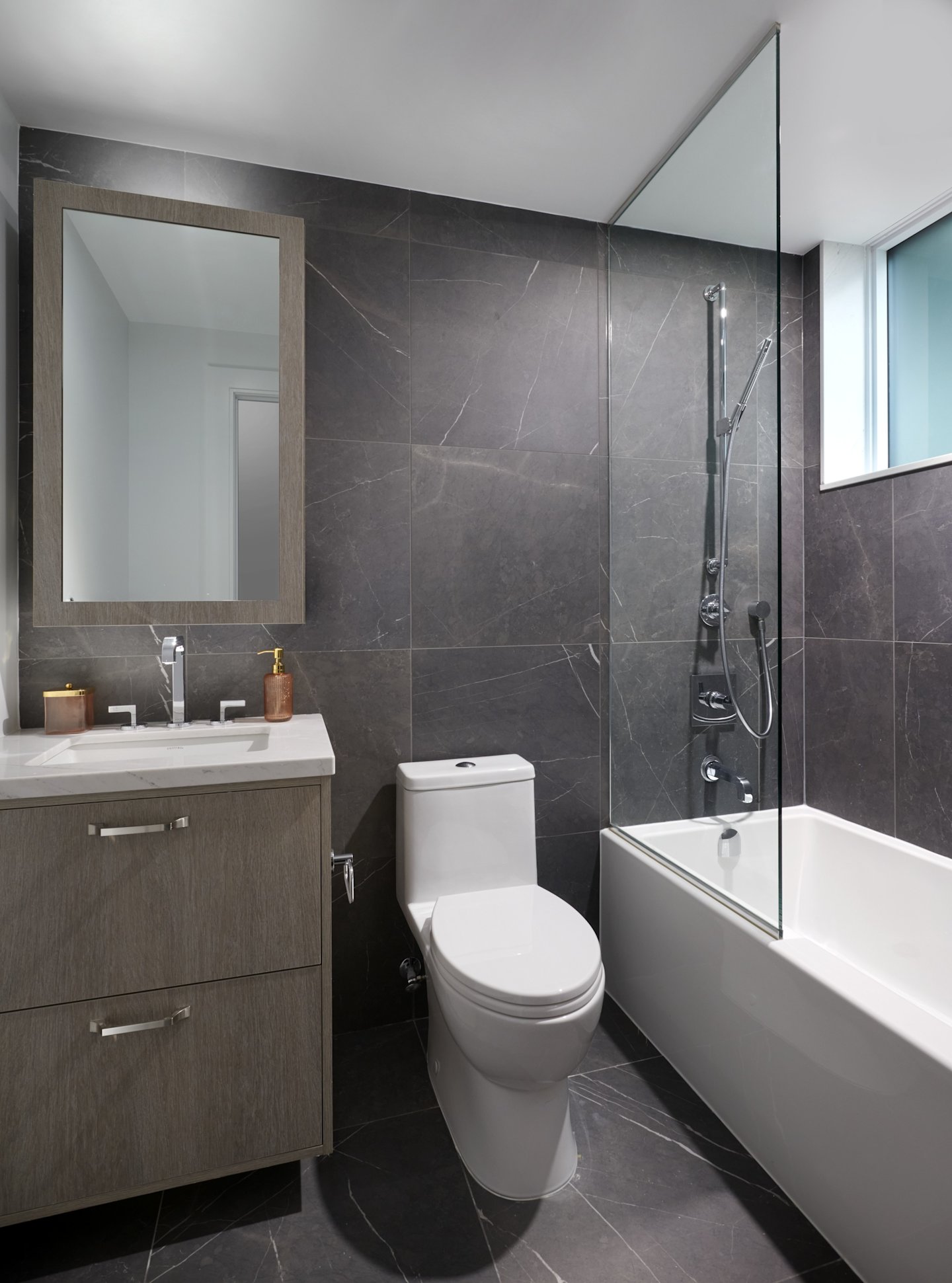 The Well Signature Suite 402 Secondary Bathroom