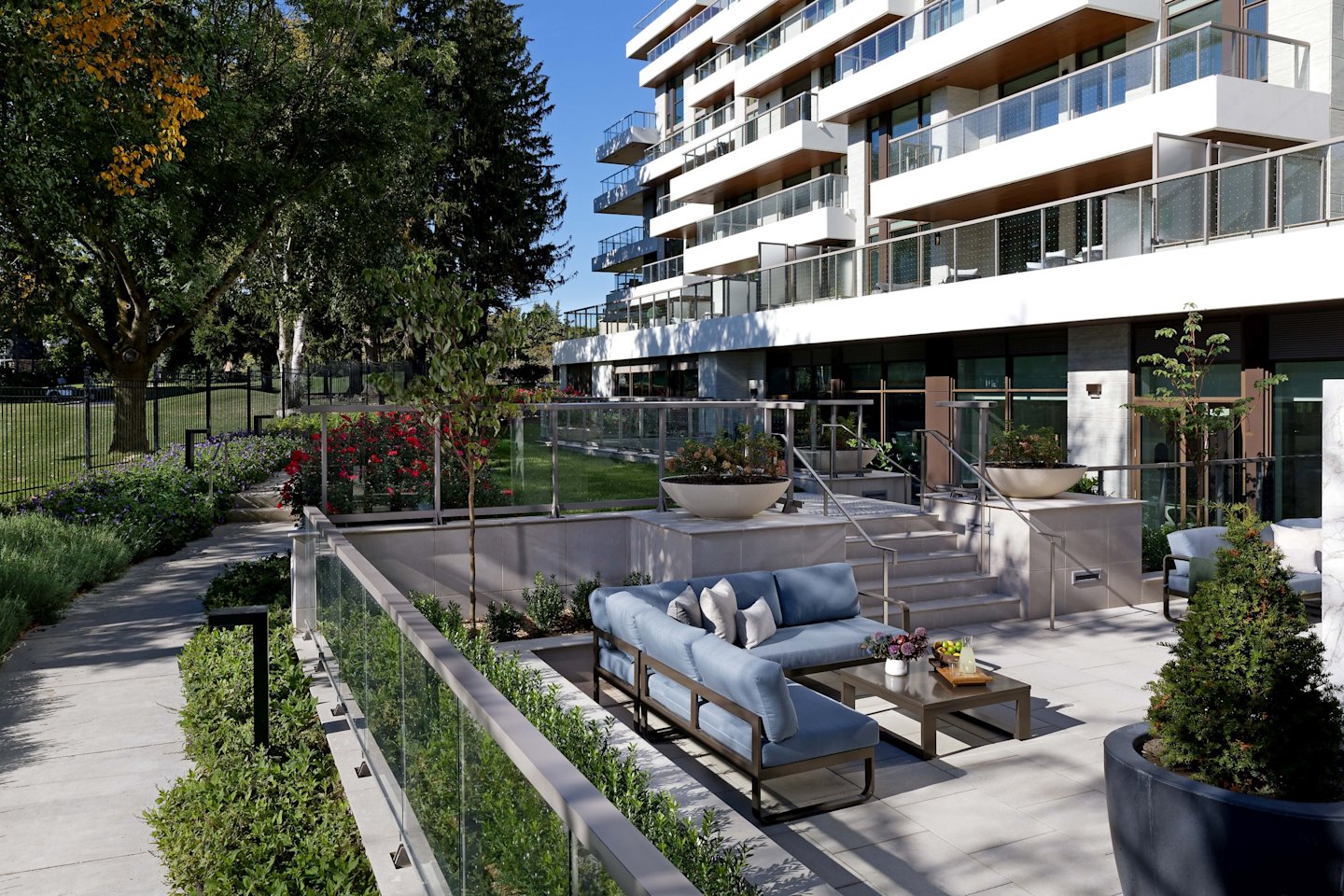 Royal Bayview Outdoor Patio Amenity