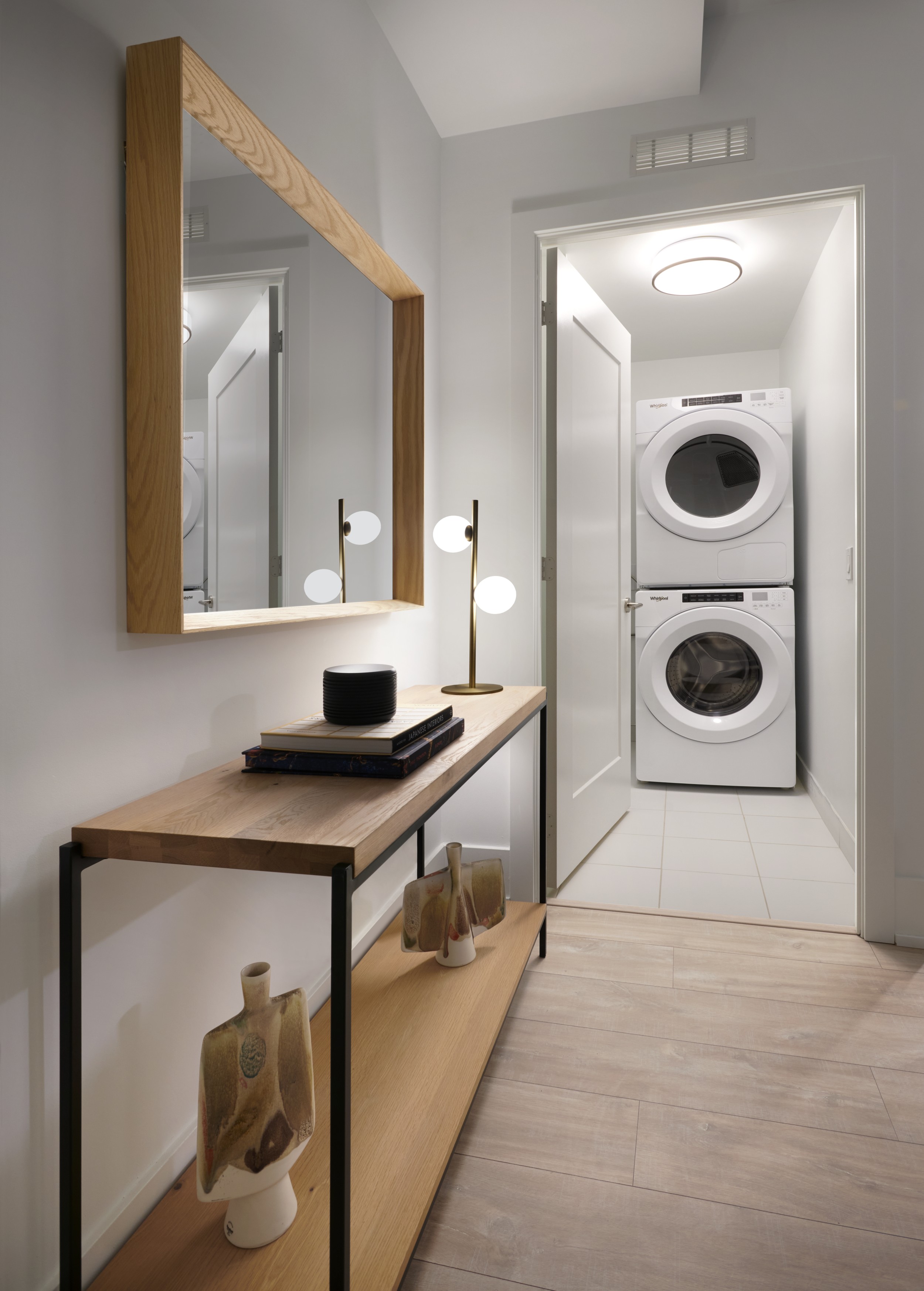 MRKT Suite 418 Laundry Room